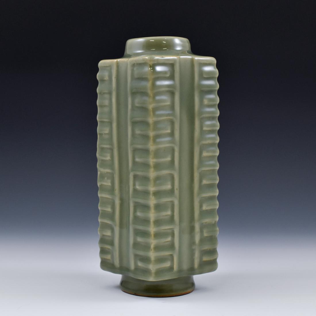 CHINESE MING CELADON CONG VASE (1 of 8)