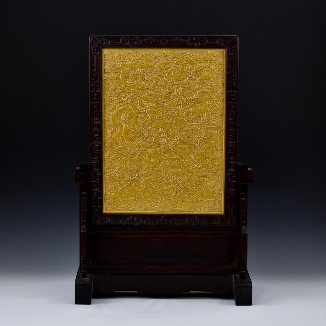 FRAMED DRAGONS PORCELAIN CARVING TABLE SCREEN (1 of 11)