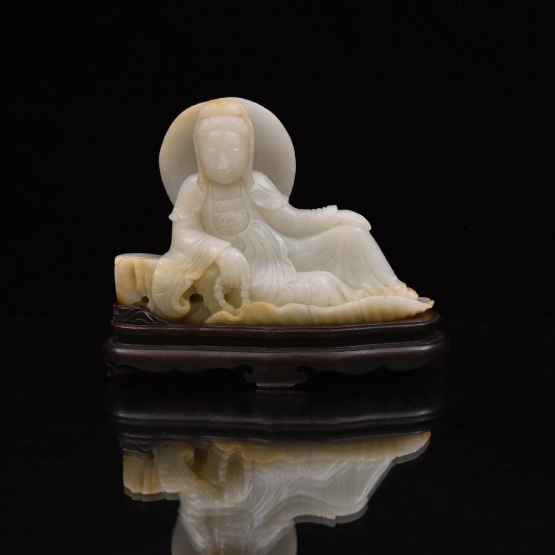 CARVED JADE SCULPTURE FIGURE OF SEATED GUANYIN ON STAND (1 of 11)