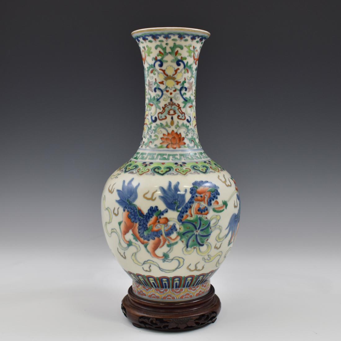 QIANLONG DOUCAI FU DOGS CELESTIAL VASE (1 of 14)
