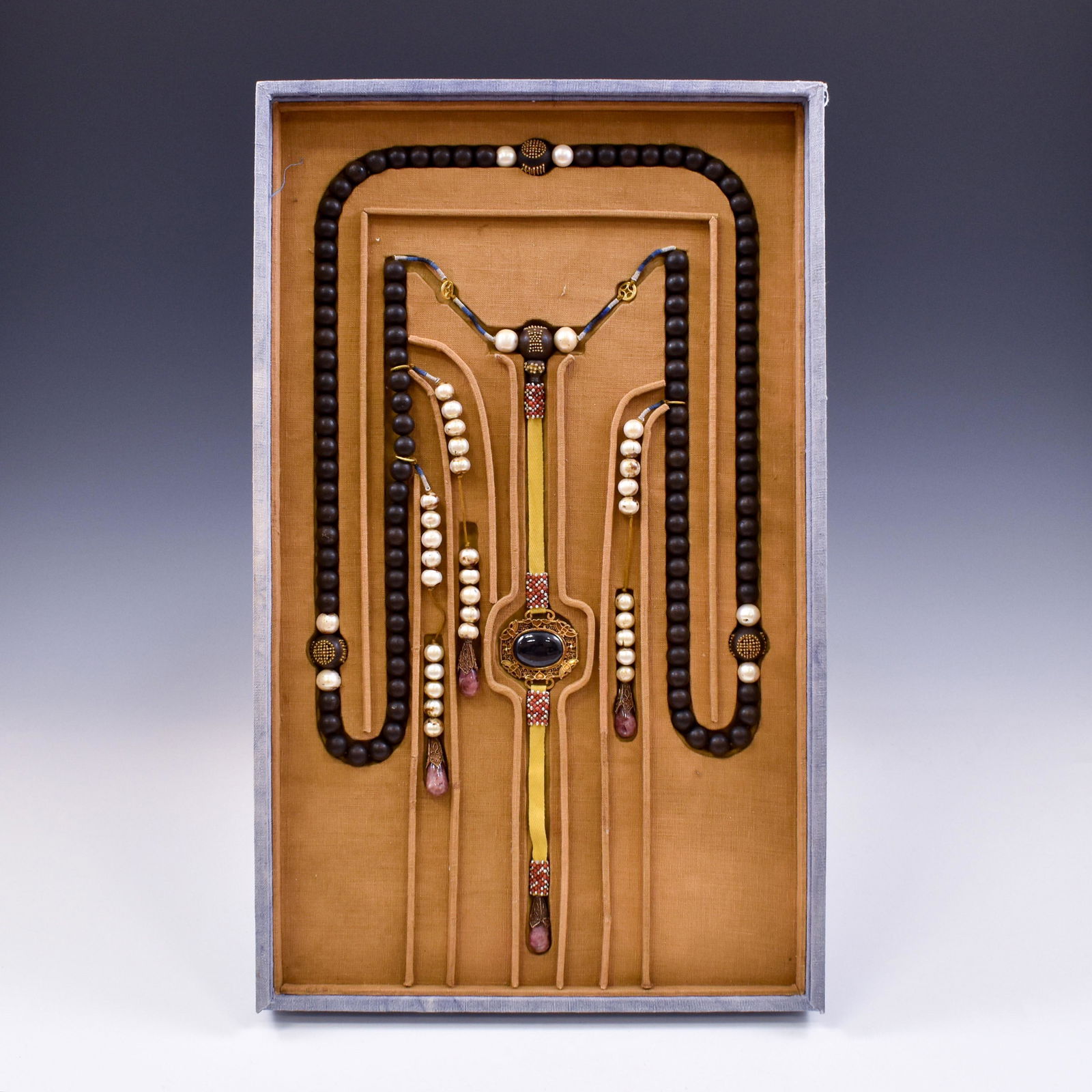 CHENXIANG CHAOZHU COURT NECKLACE IN BOX (1 of 10)