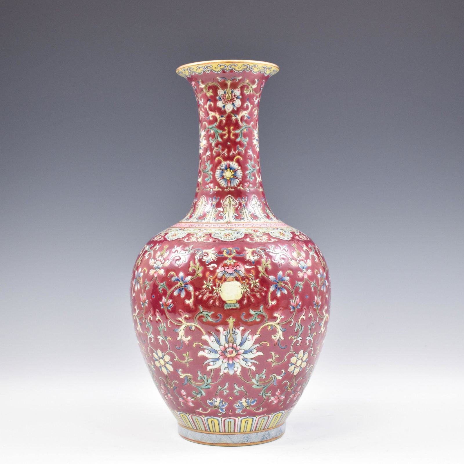 JIAQING RUBY RED FAMILLE ROSE FOUR SEASSONS VASE (1 of 8)