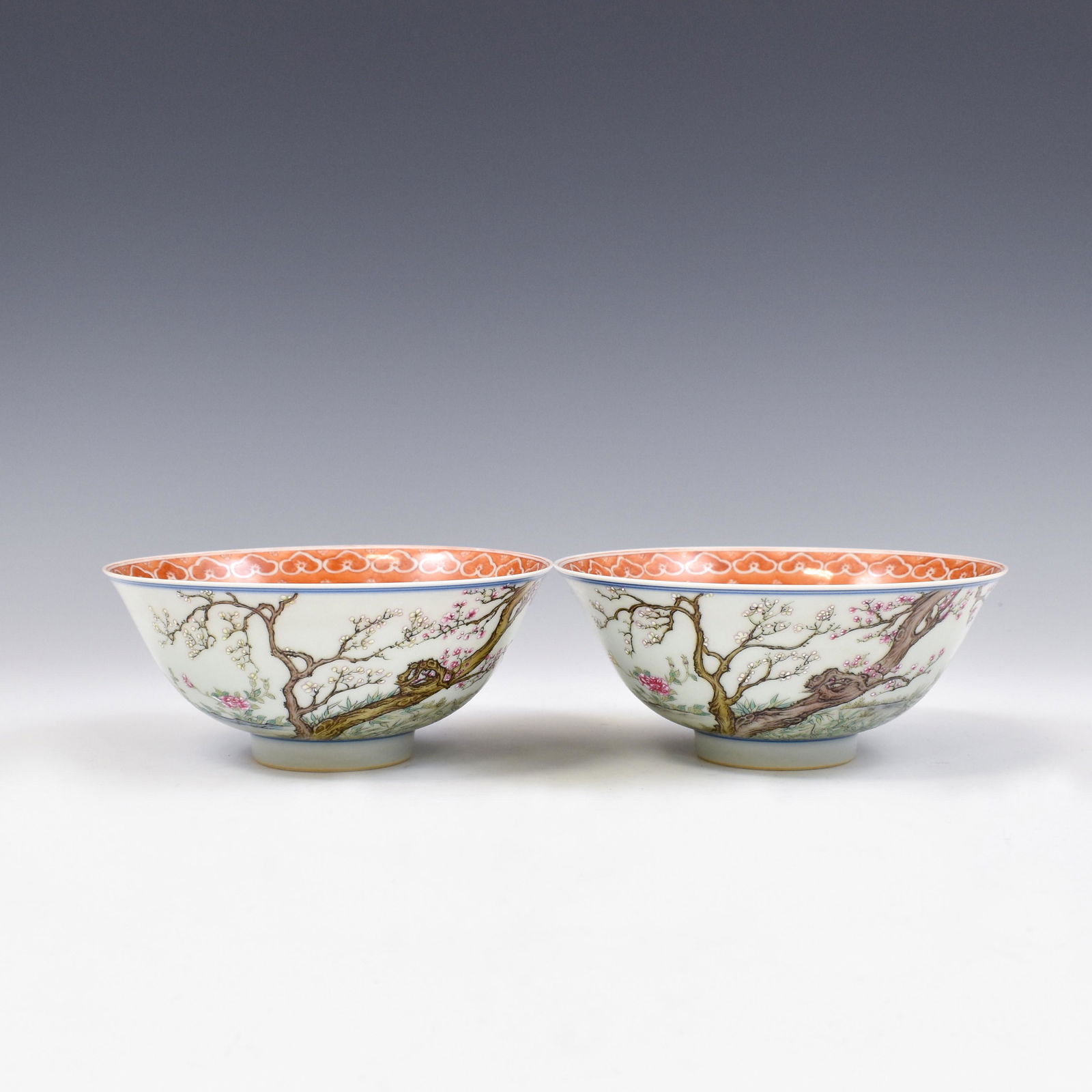 PAIR QIANLONG WATERSIDE LANDSCAPE WUCAI BOWLS (1 of 3)