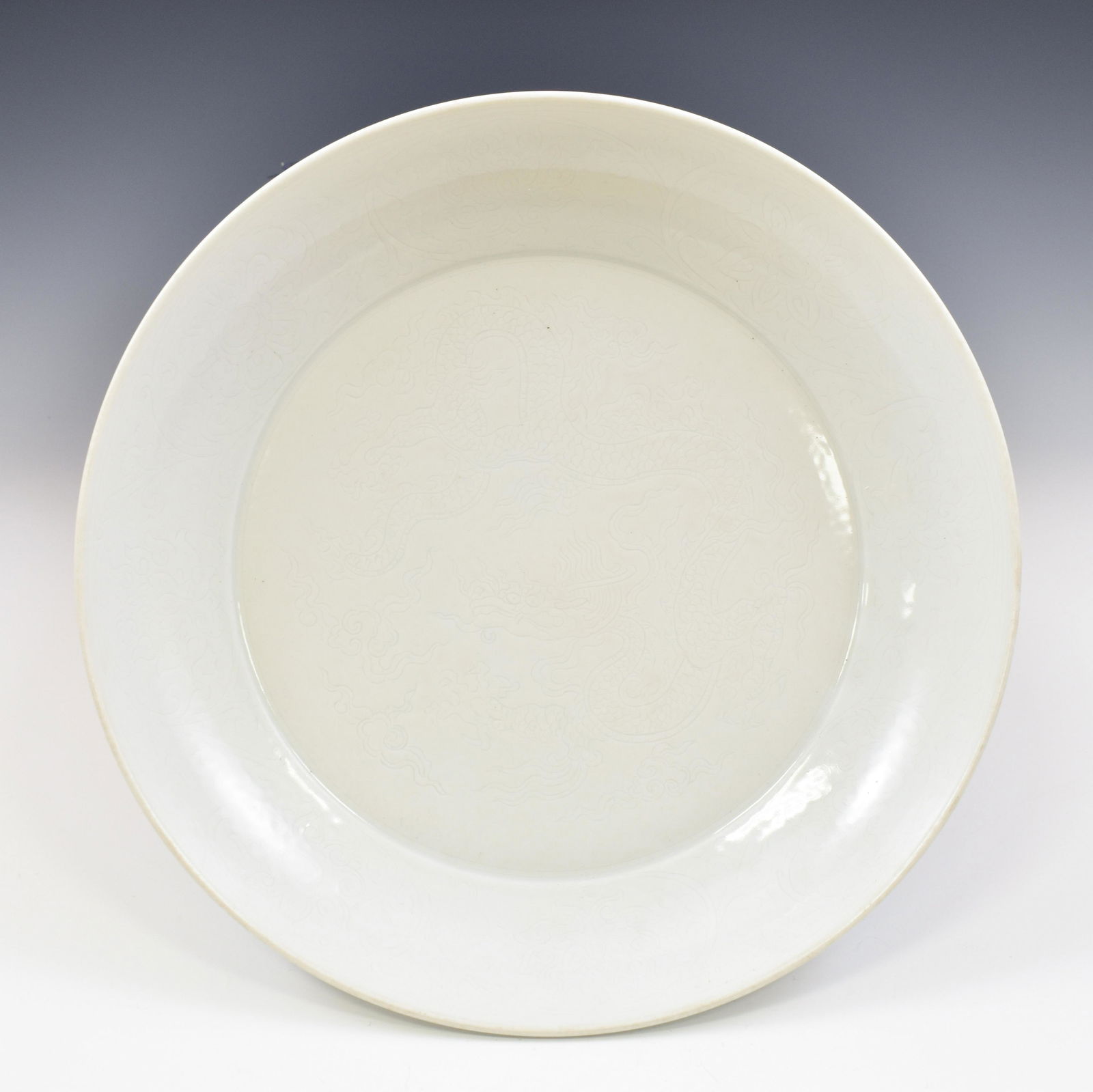 MING SGRAFFITO DRAGON QINGBAI PLATE (1 of 10)