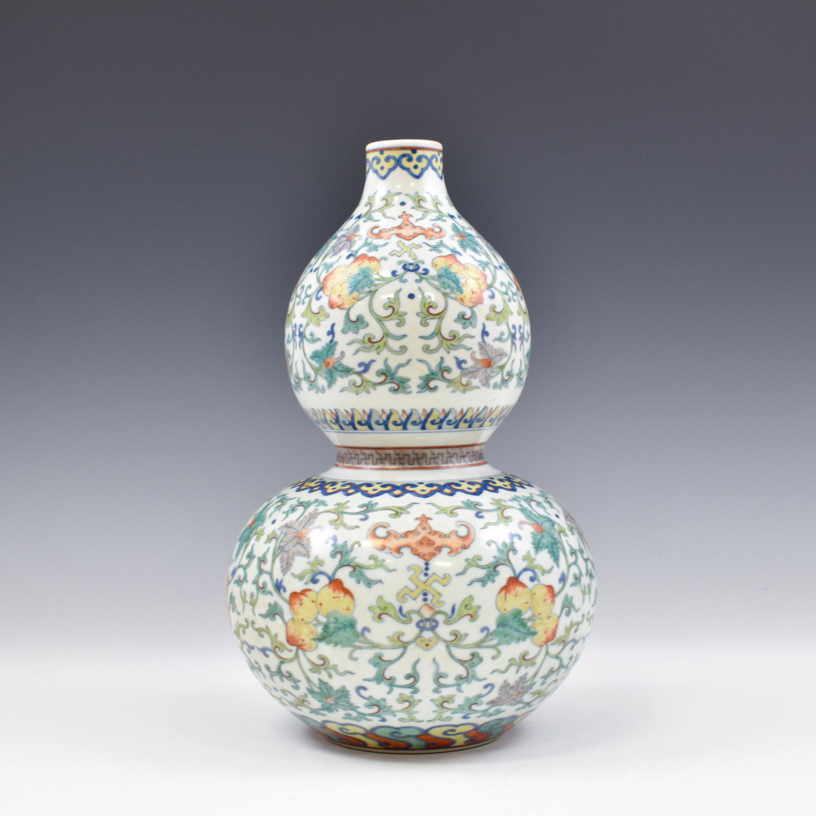 QIANLONG DOUCAI DOUBLE GOURD VASE ON STAND (1 of 10)