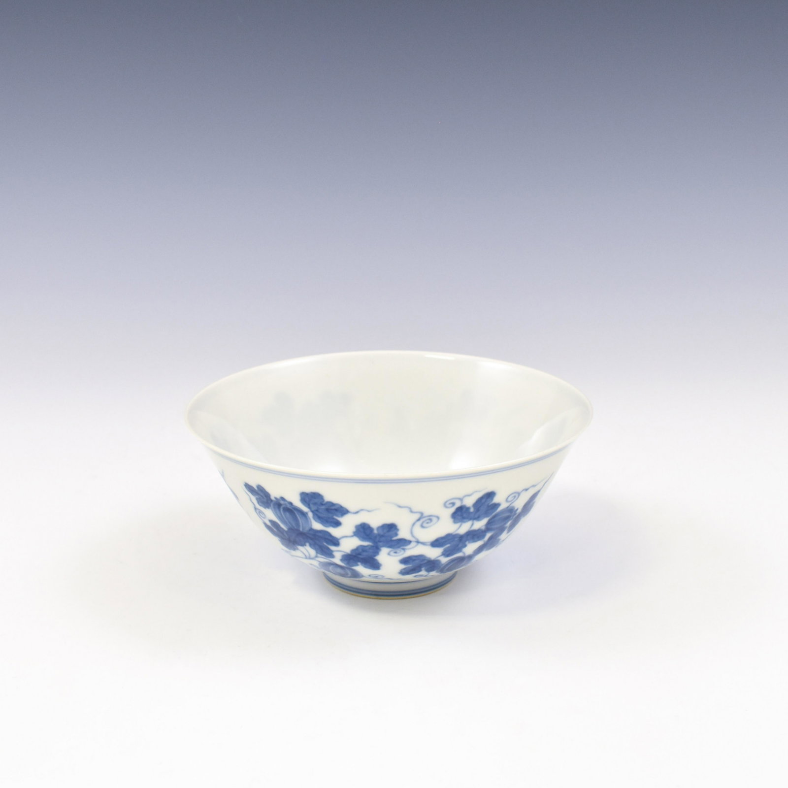 MING CHENGHUA GOURD ABUNDANT BOWL: Chinese Ming Dynasty Period, Chenghua gourd abundant motif porcelain bowl. The porcelain potted with a shallow body, slight deep, broad cavetto, with a straight opening lip, raised on a small round, w