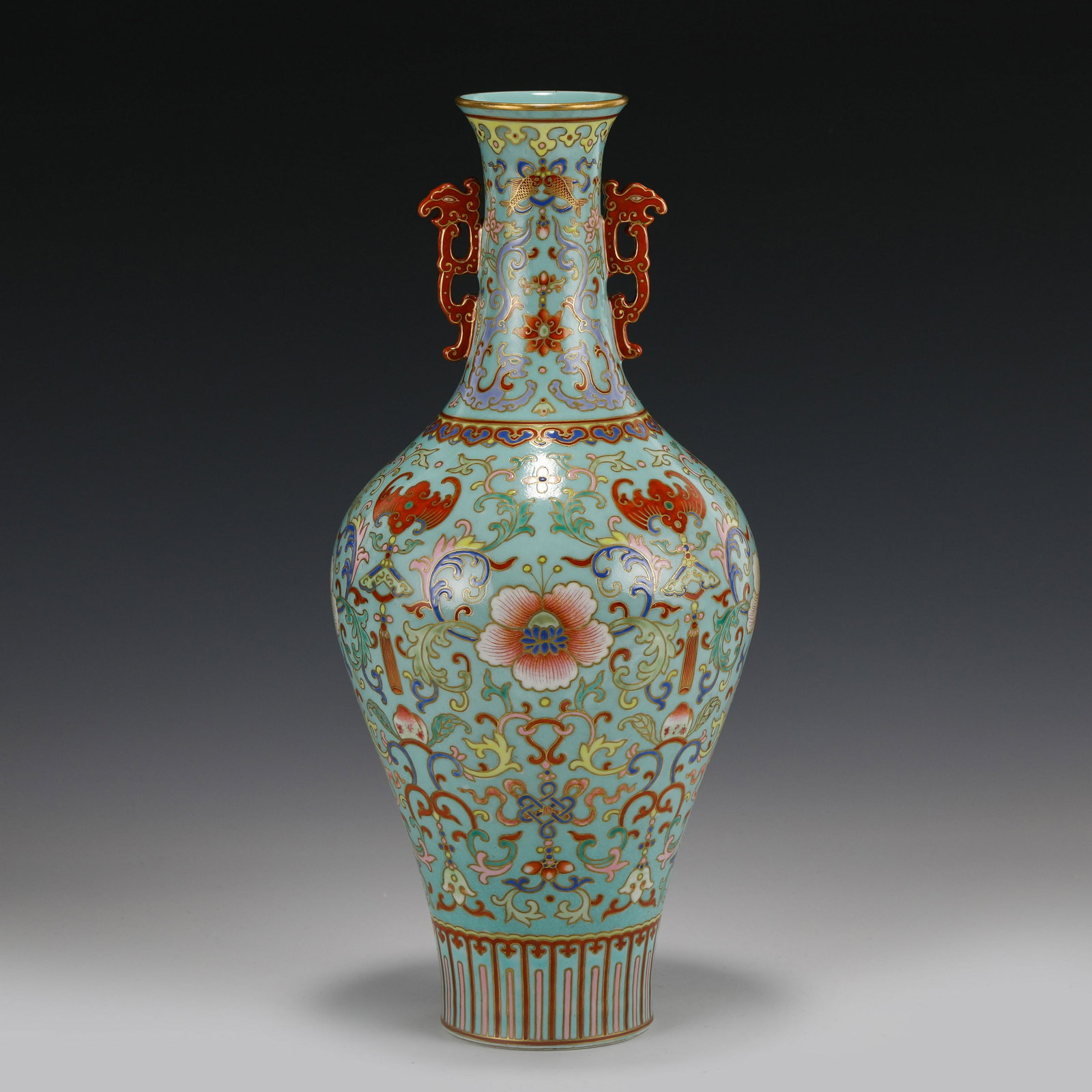 QIANLONG FAMILLE ROSE AMPHORA VASE: PROVENANCE: From the Collections of Franklin Wood (1924-2019) Cartersville, GA. Franklin was born in a small farmhouse near White GA in 1924. After spending his early childhood on the family farm the 