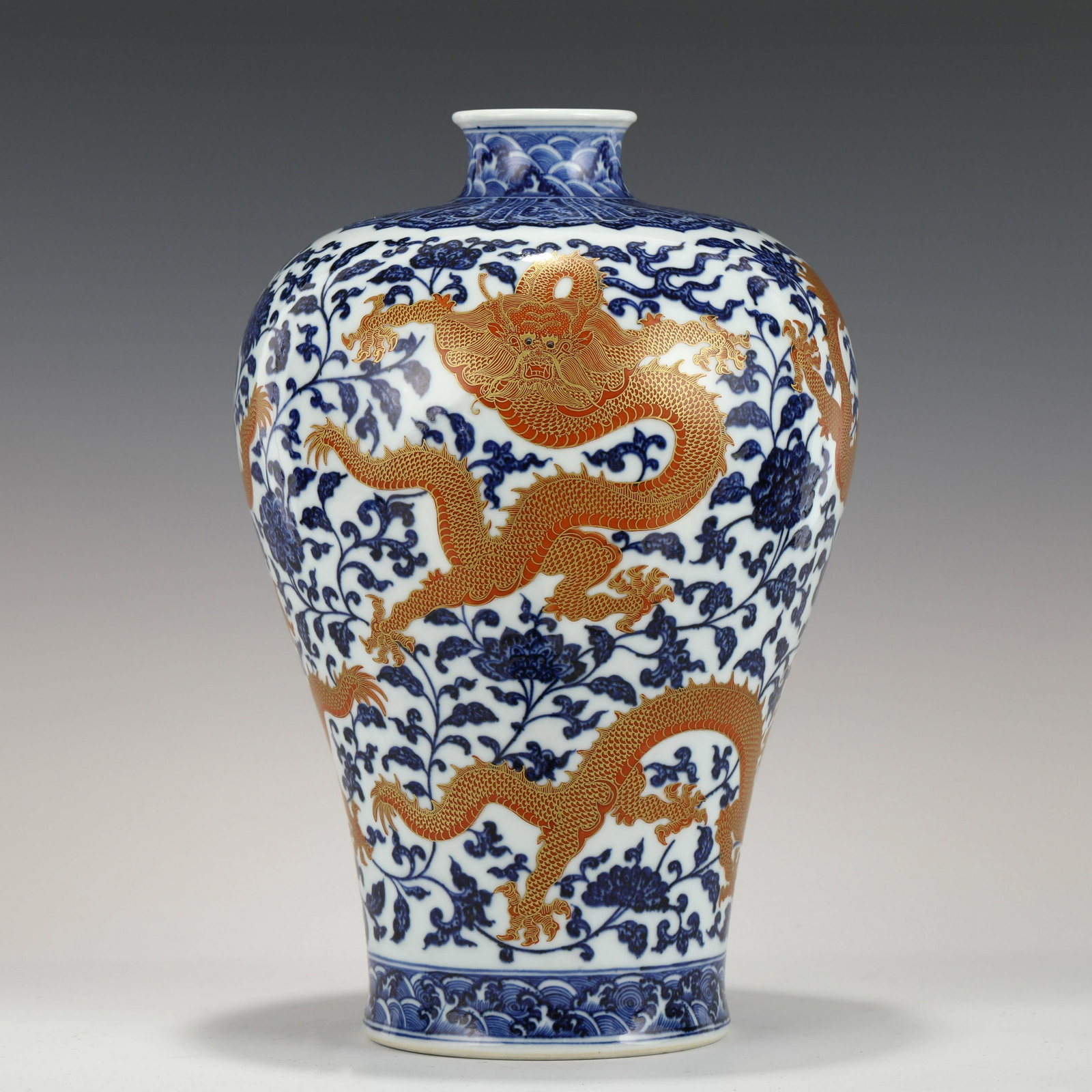 QIANLONG BLUE & WHITE IRON RED GILT DRAGON MEIPING JAR: PROVENANCE: John Gorse (1945-2020) of Charleston, SC. A business entrepreneurs, private collectors. A retired as senior vice president for legal and regulatory affairs in 1981. After retirement he foc