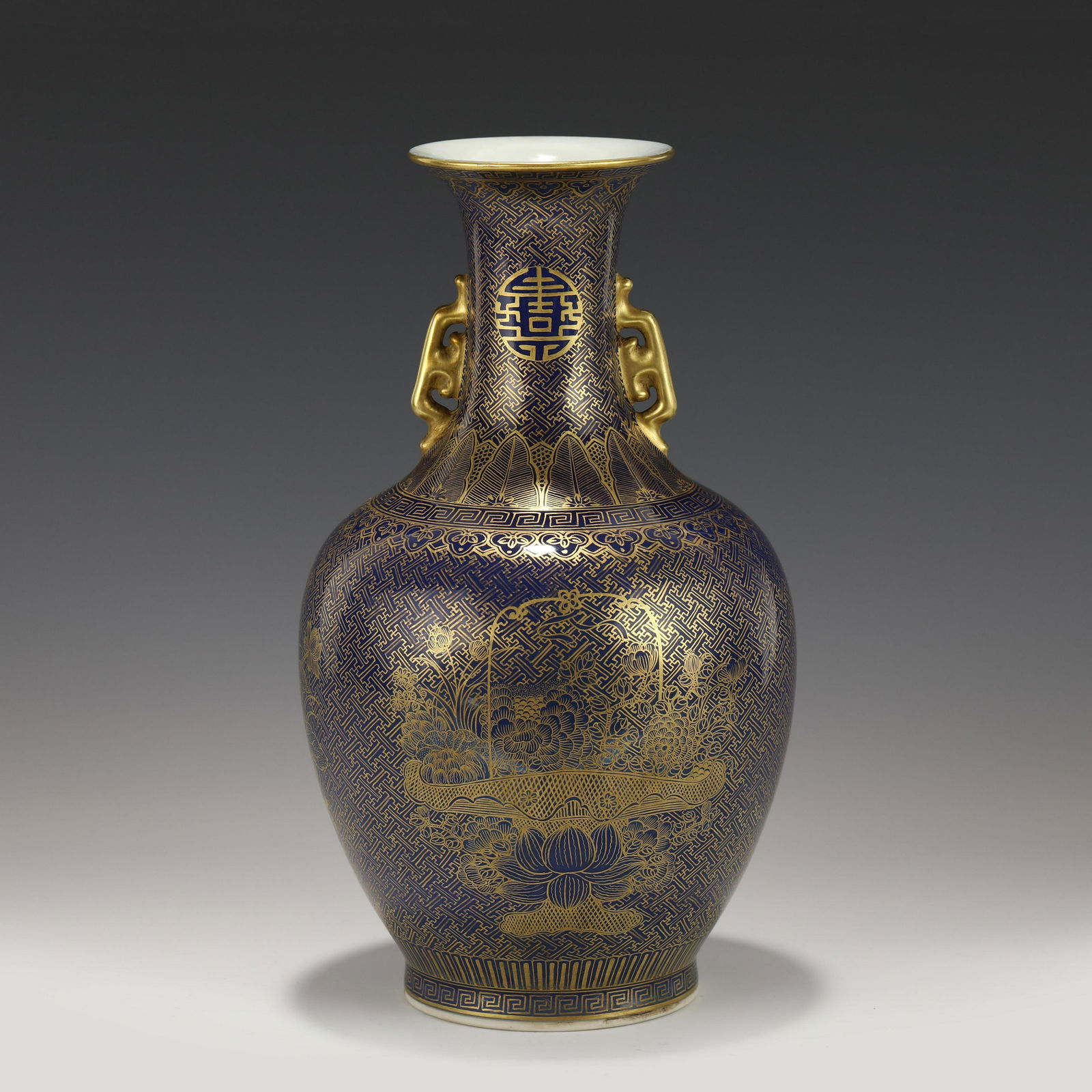 QIANLONG GILT DECORATION AMPHORA VASE (1 of 10)