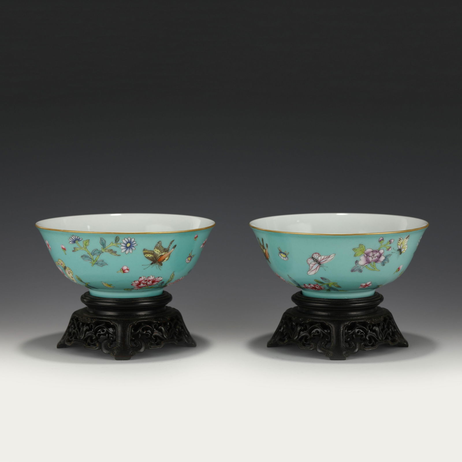 PAIR YONGZHENG FAMILLE ROSE BOWLS ON STAND (1 of 10)