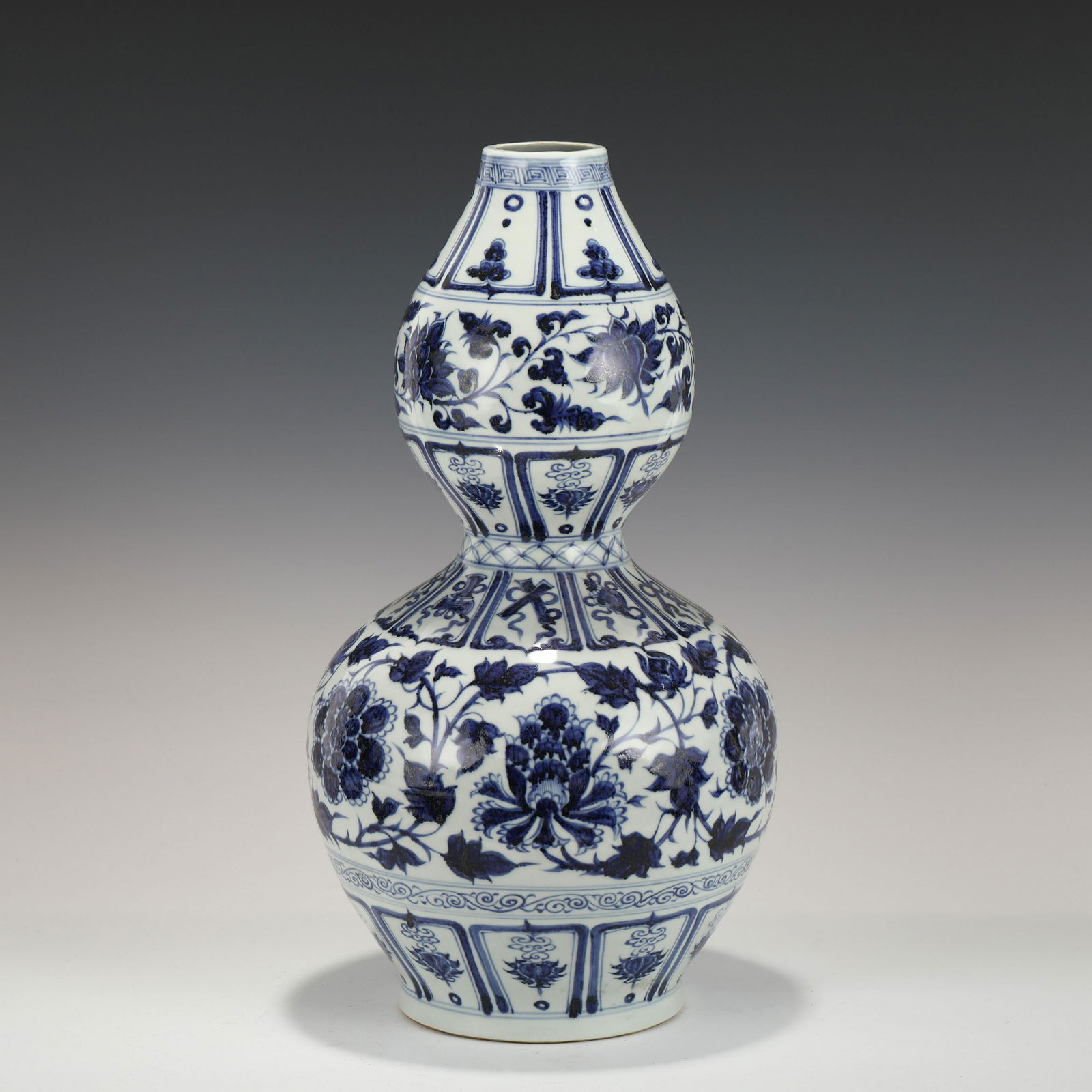 YUAN BLUE & WHITE DOUBLE GOURD BOTTLE (1 of 10)