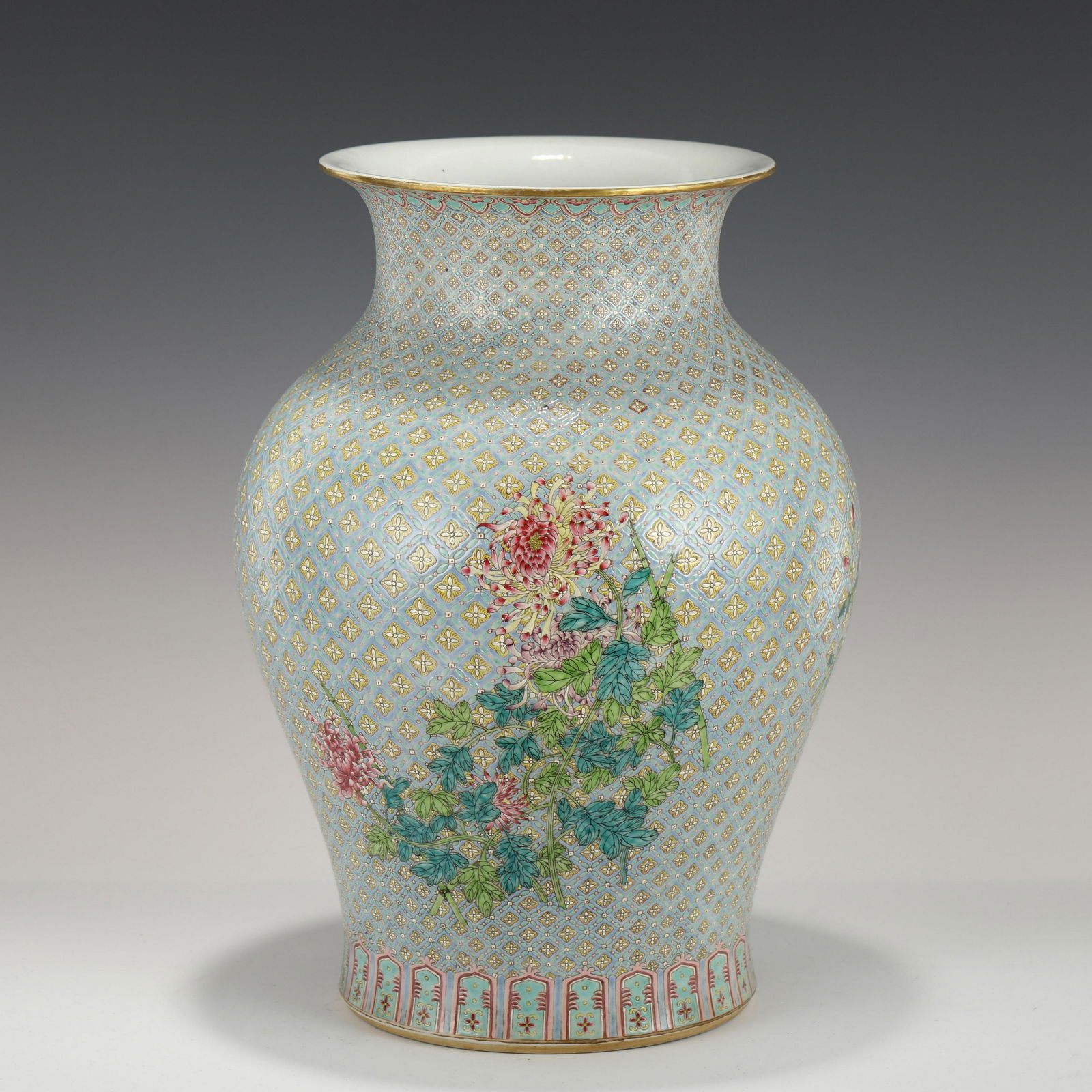 QIANLONG FAMILLE ROSE MOLDED VASE (1 of 10)