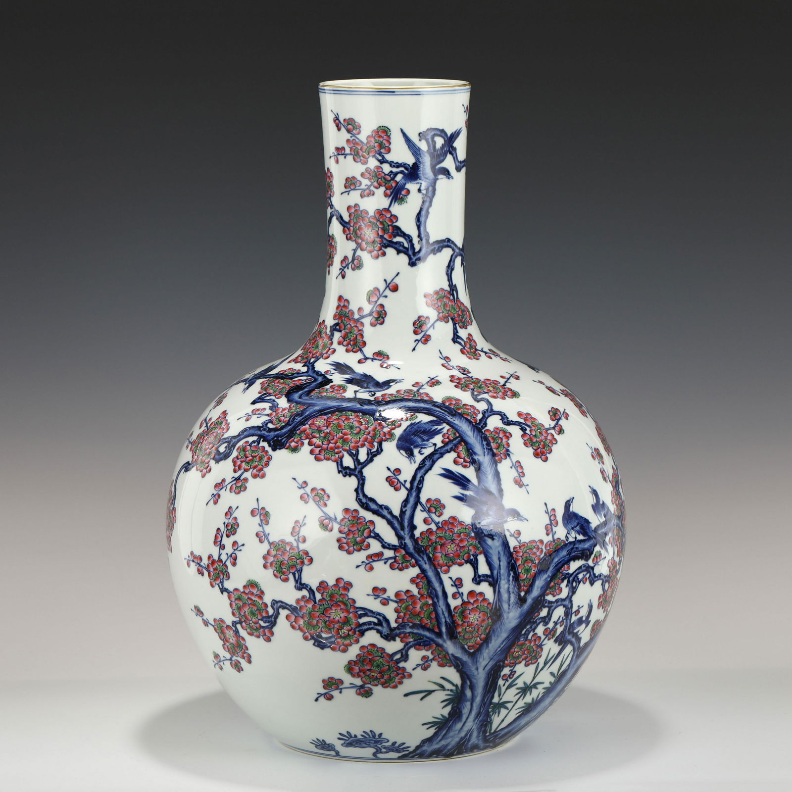QIANLONG FAMILLE ROSE LARGE CELESTIAL VASE (1 of 10)
