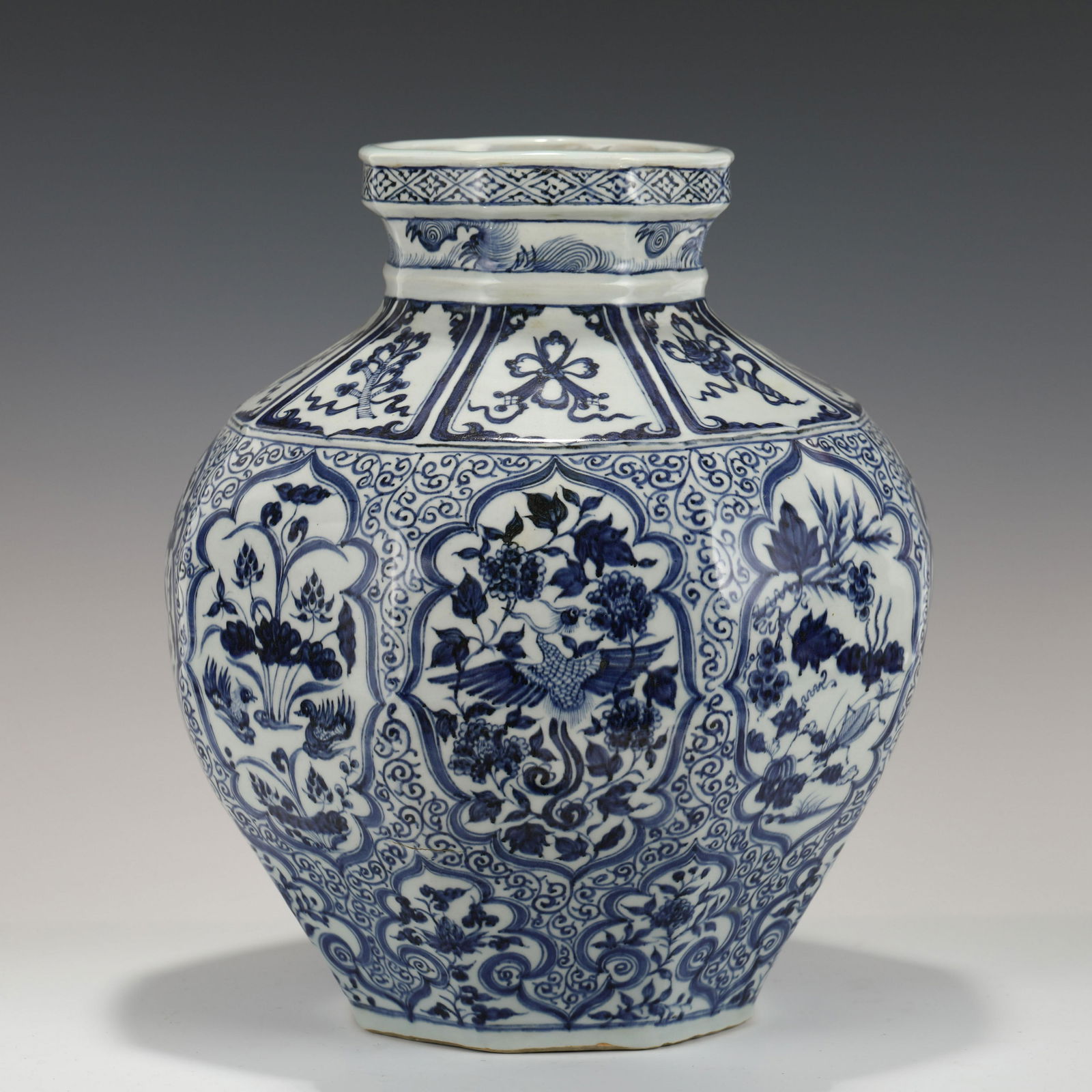 YUAN BLUE & WHITE FLORAL OCTAGONAL PORCELAIN JAR (1 of 10)