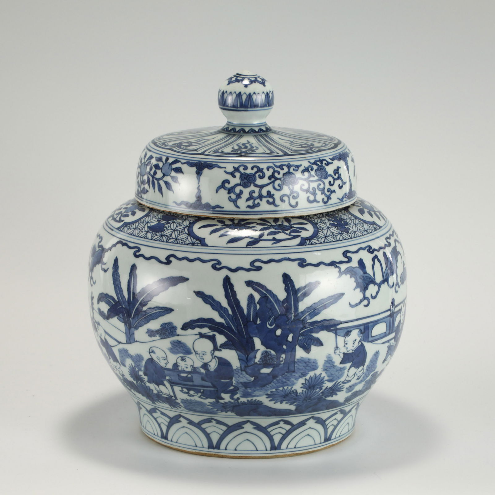 MING JIAJING BLUE AND WHITE JAR (1 of 10)