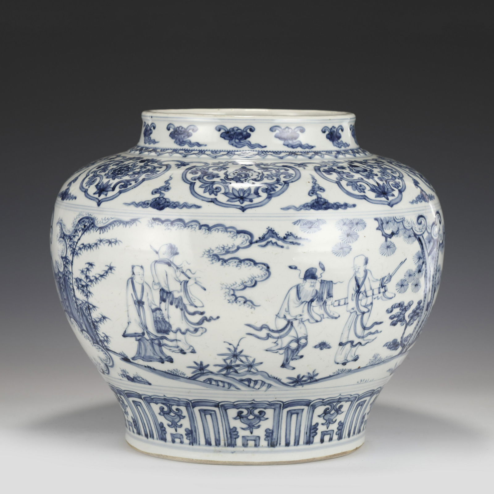 MING BLUE & WHITE JAR (1 of 10)
