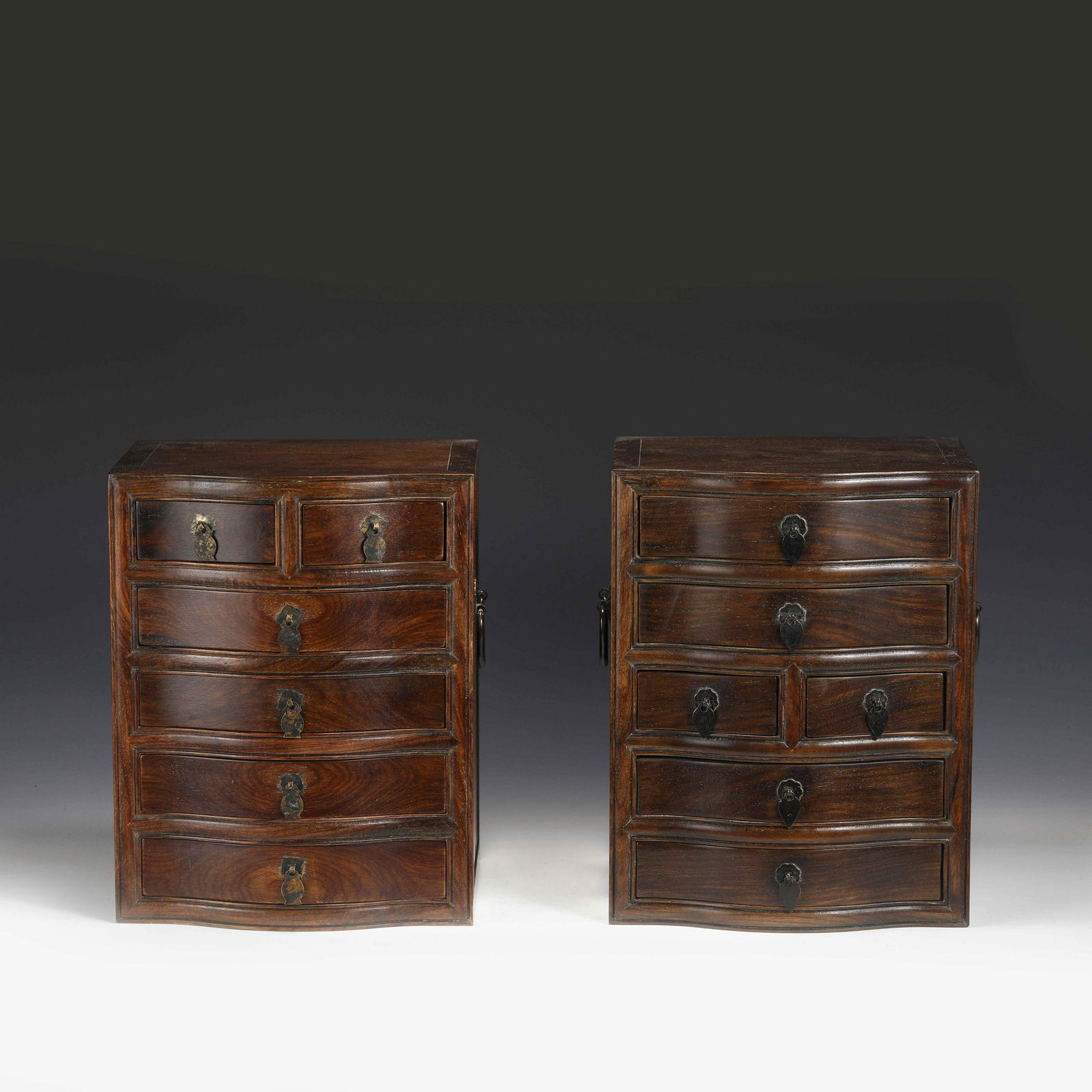PAIR HUANGHUALI DRAWERS CASES (1 of 9)