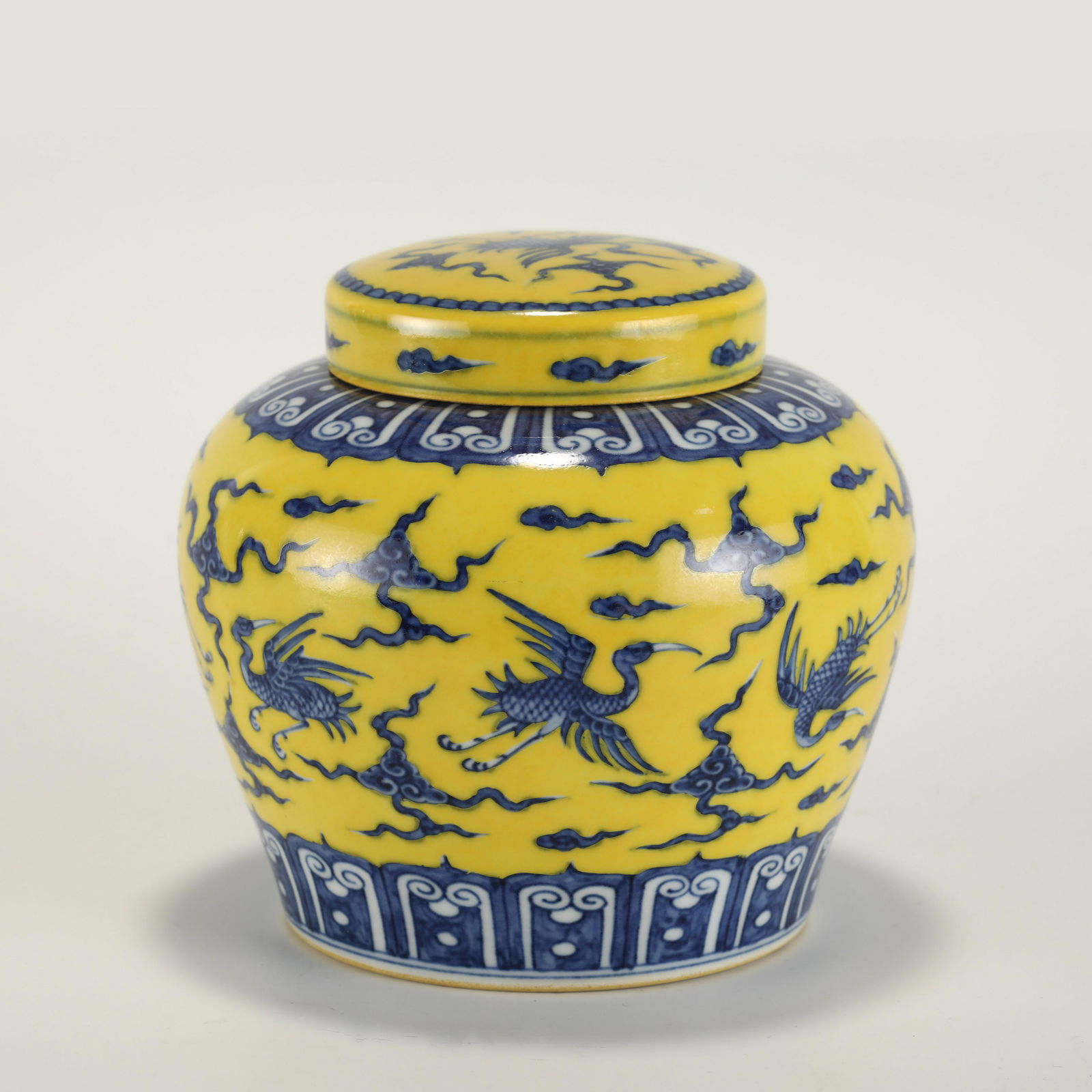 MING BLUE AND WHITE YELLOW-GLAZED SKY JAR, TIAN MARK (1 of 10)