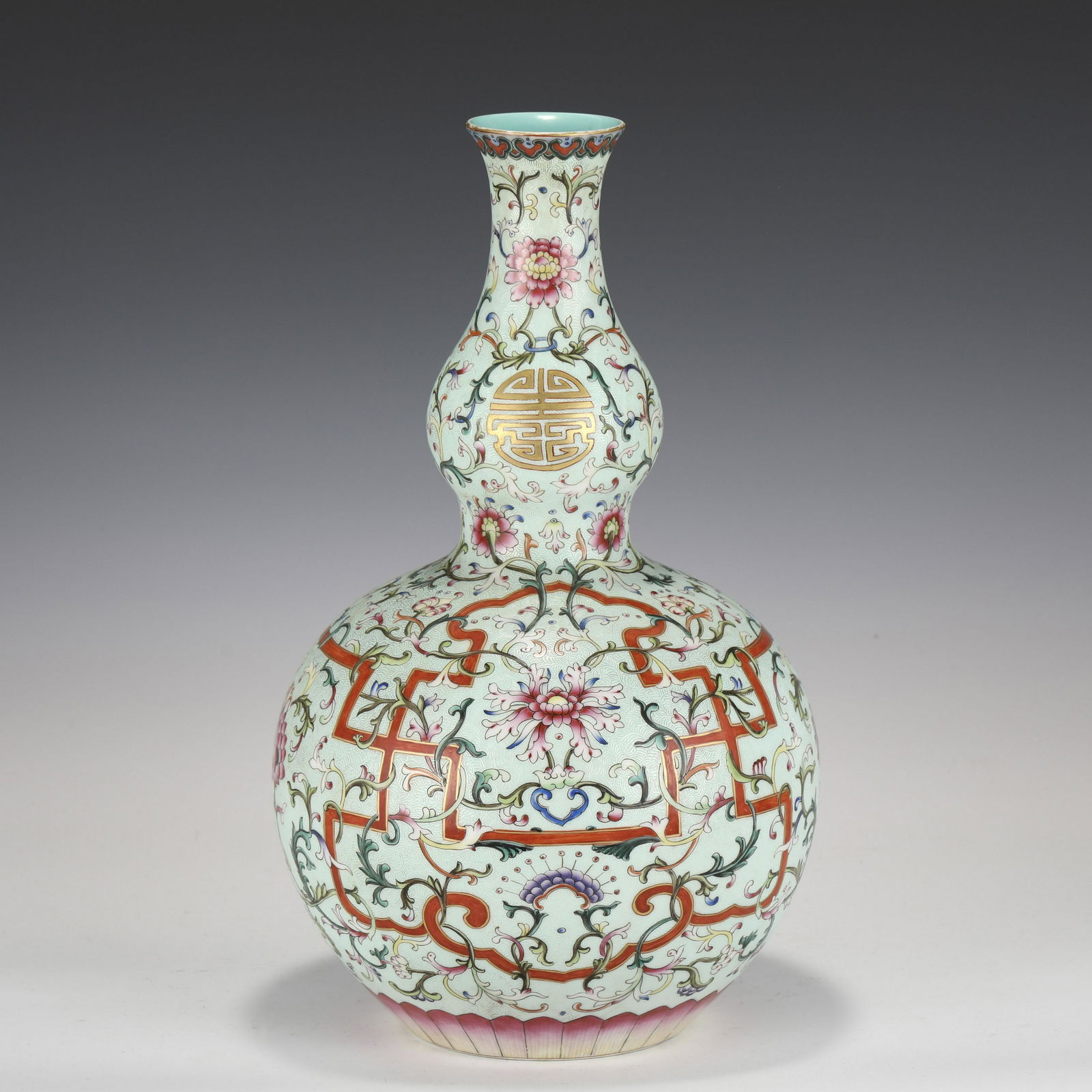 QING QIANLONG FAMILLE ROSE VASE (1 of 10)