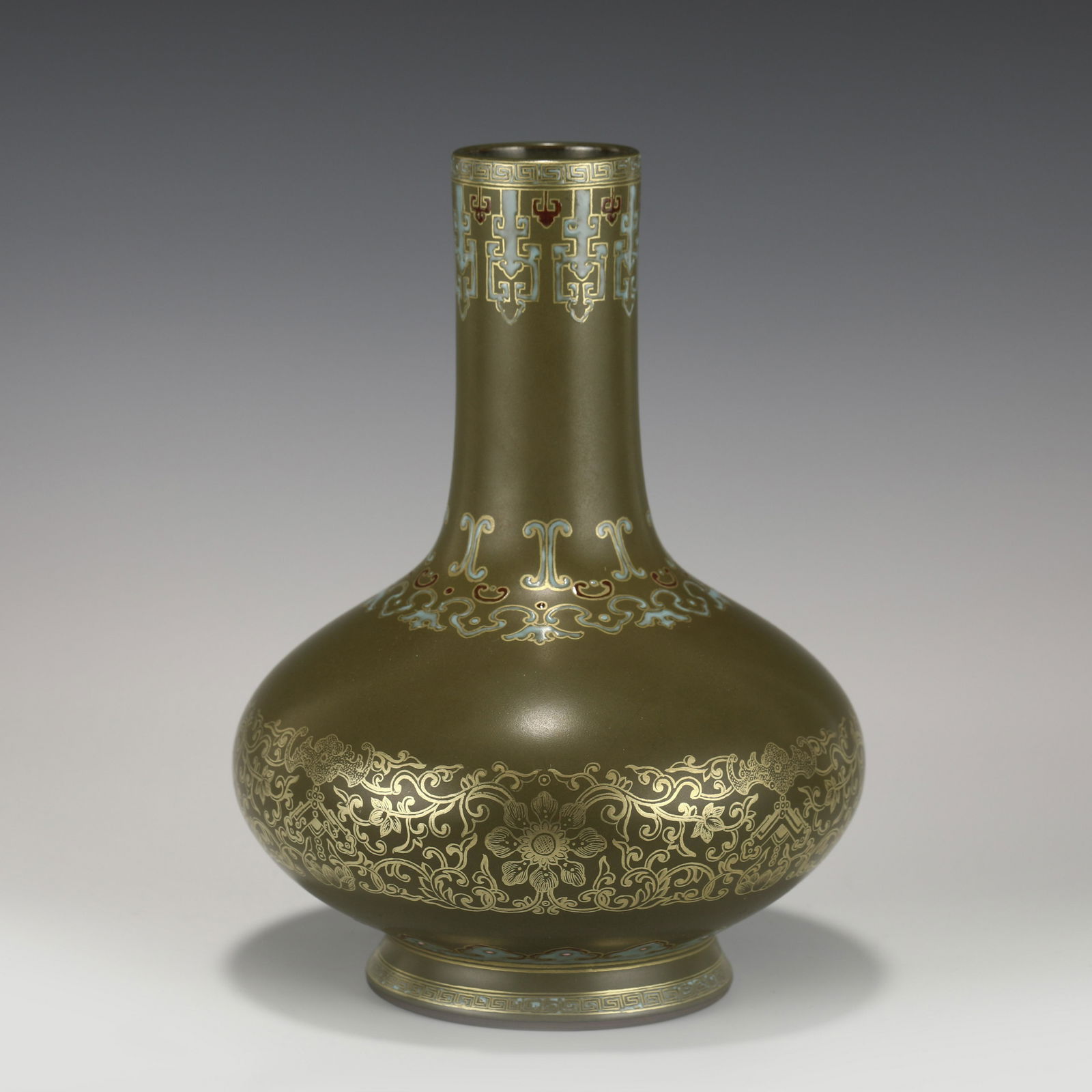 QING QIANLONG TEA DUST GLAZED PAINTED GOLD VASE (1 of 10)