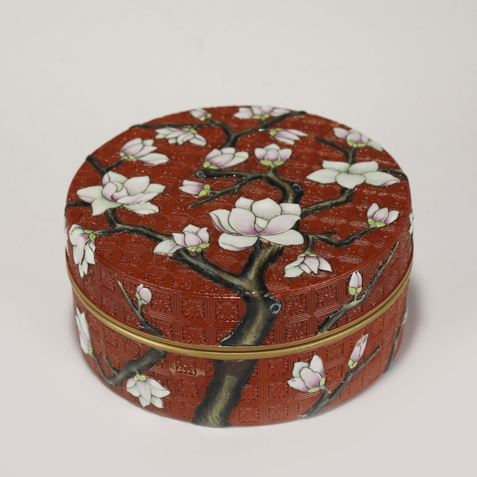 QING QIANLONG CARVED PORCELAIN BOX (1 of 10)