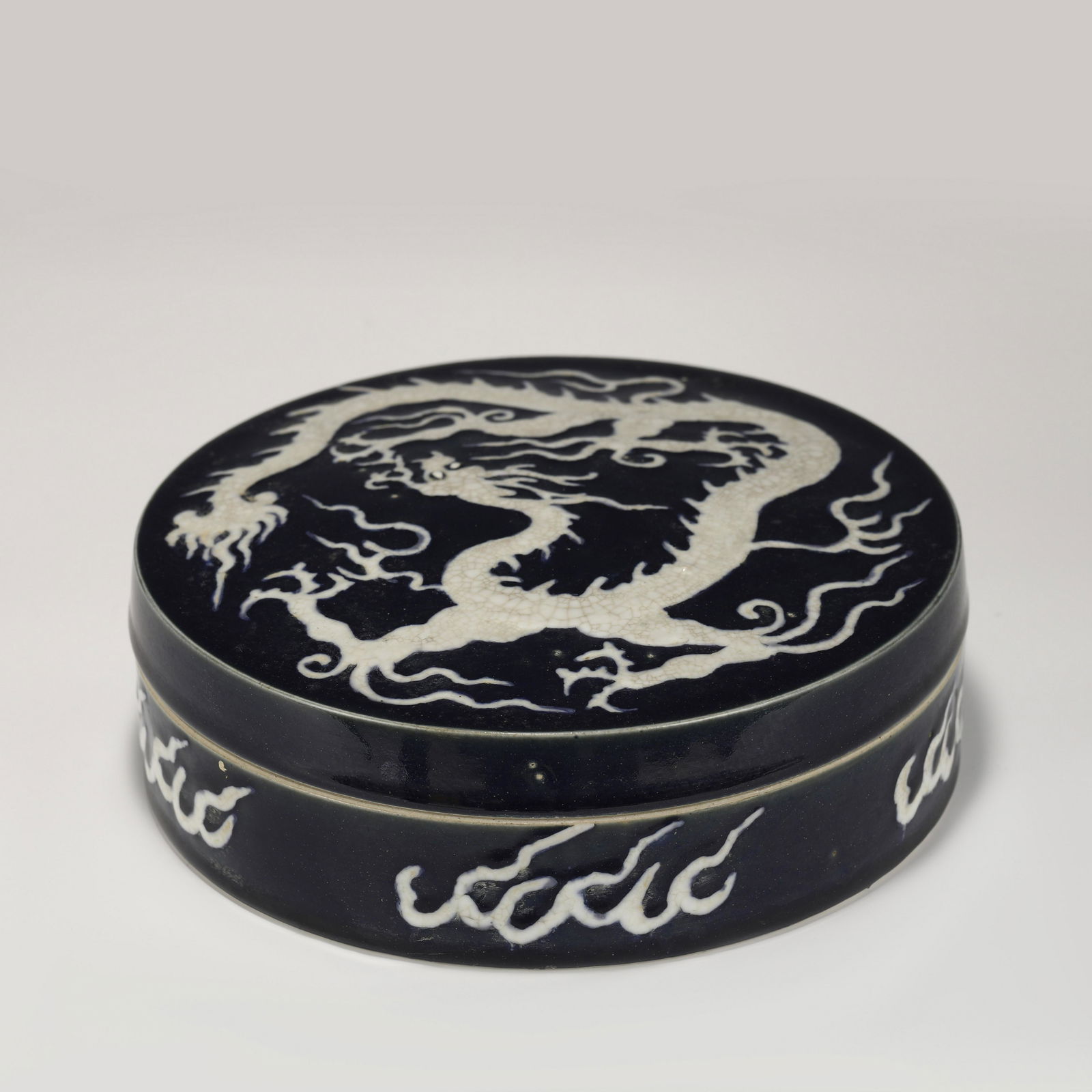 YUAN JI REVERSED BLUE DRAGON LIDDED BOX (1 of 10)