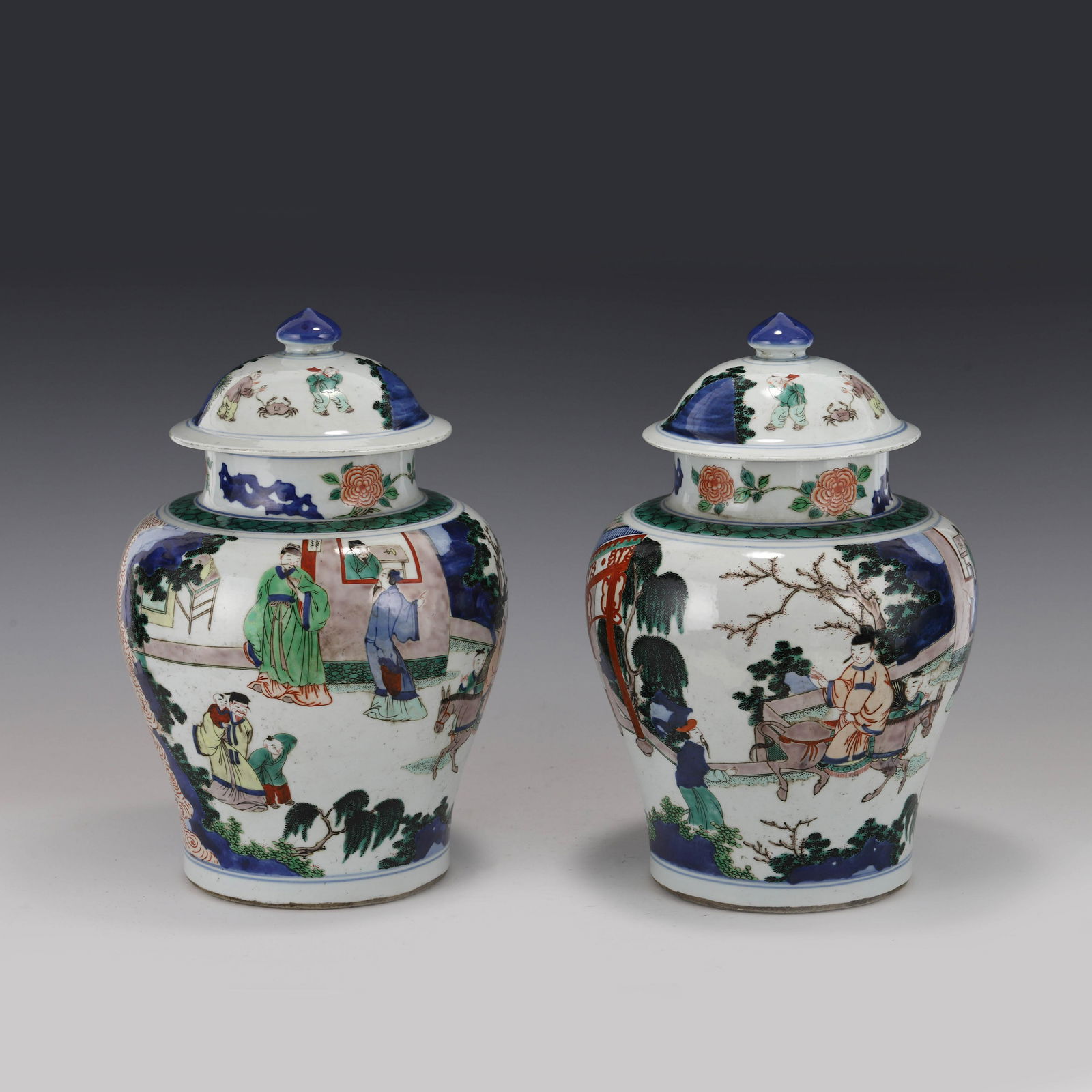 PAIR QING WUCAI IGURIAL MOTIG GENERAL HELMET JARS (1 of 8)
