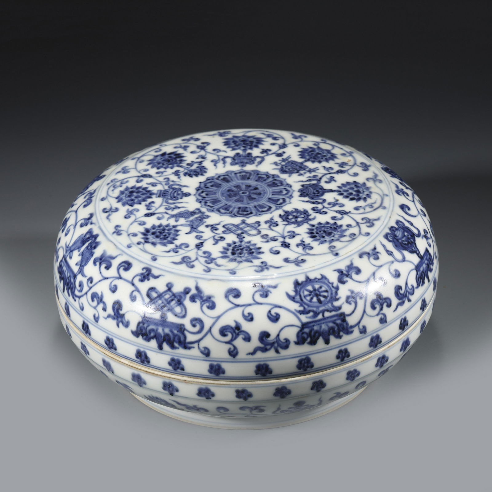 MING XUANDE BLUE & WHITE LIDDED BOX (1 of 10)