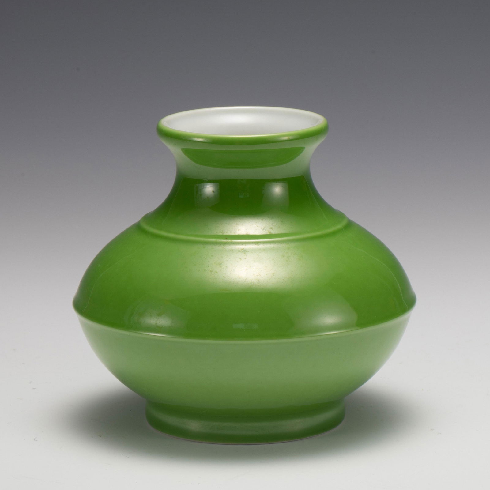 QING YONGZHENG APPLE GREEN BOTTLE (1 of 7)