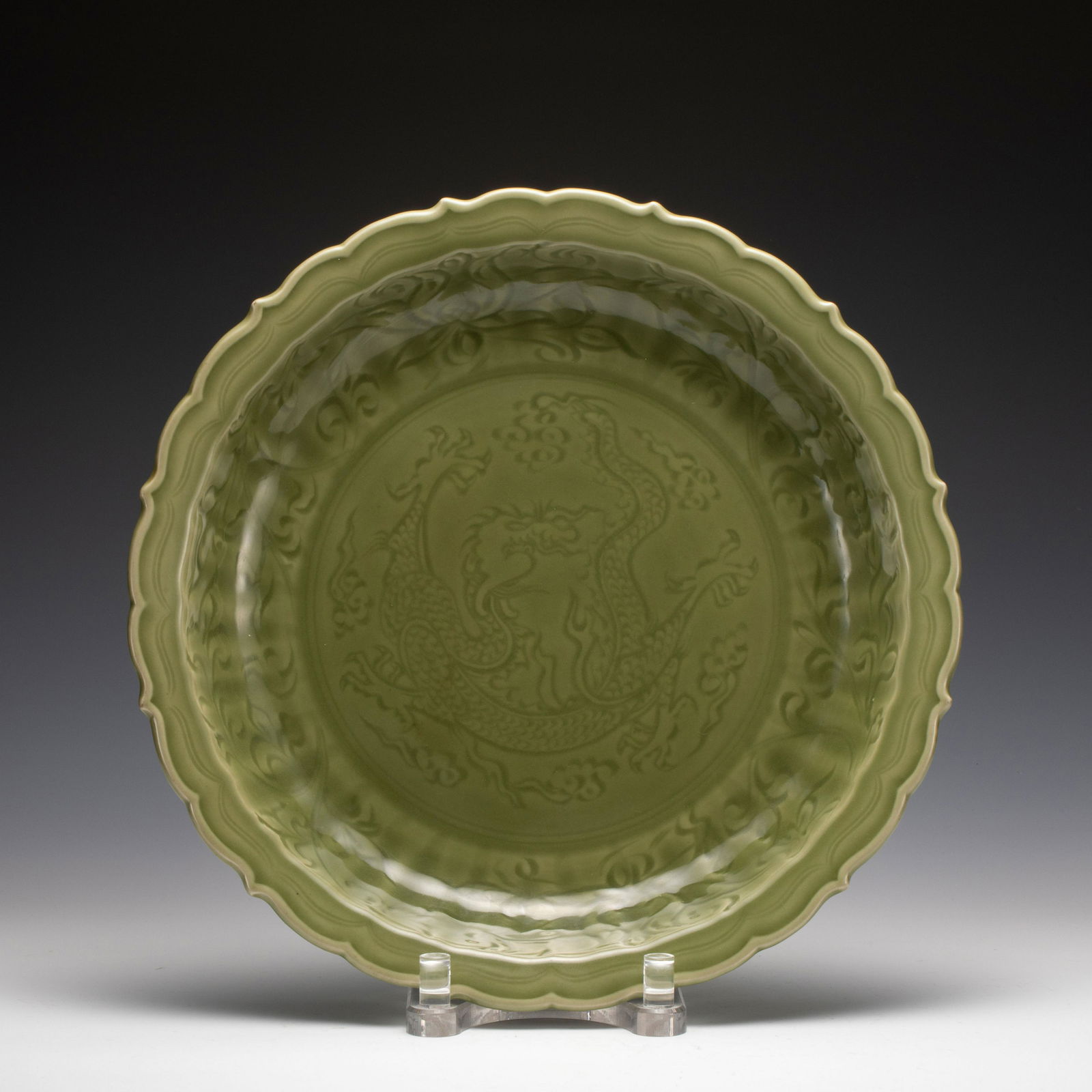 MING LONGQUAN SCALLOPED RIM PLATE (1 of 8)
