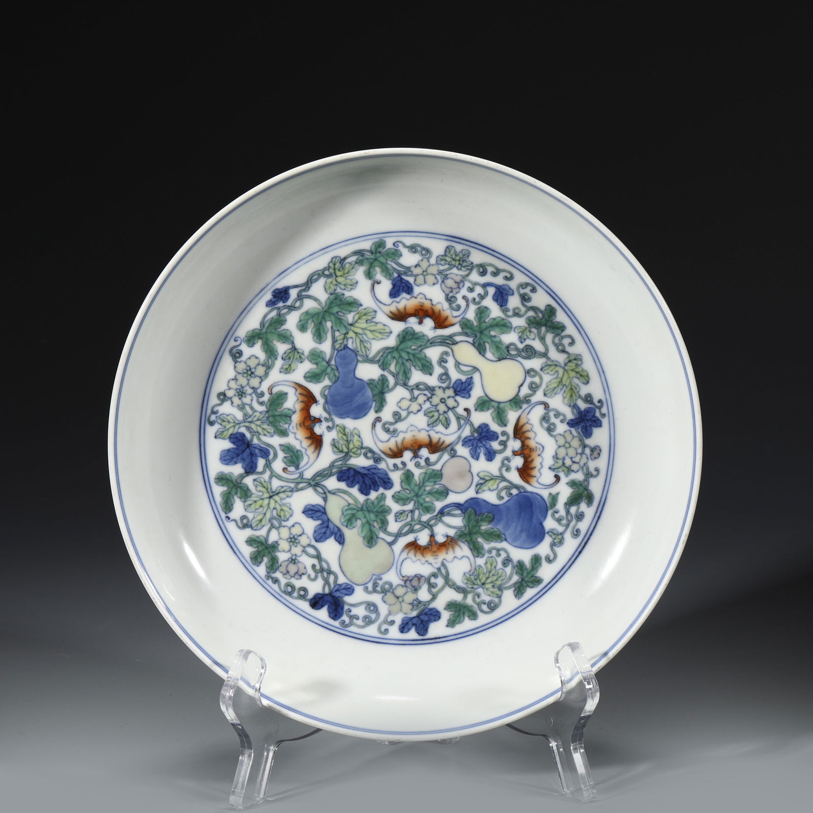 YONGZHENG DOUCAI PORCELAIN PLATE (1 of 9)