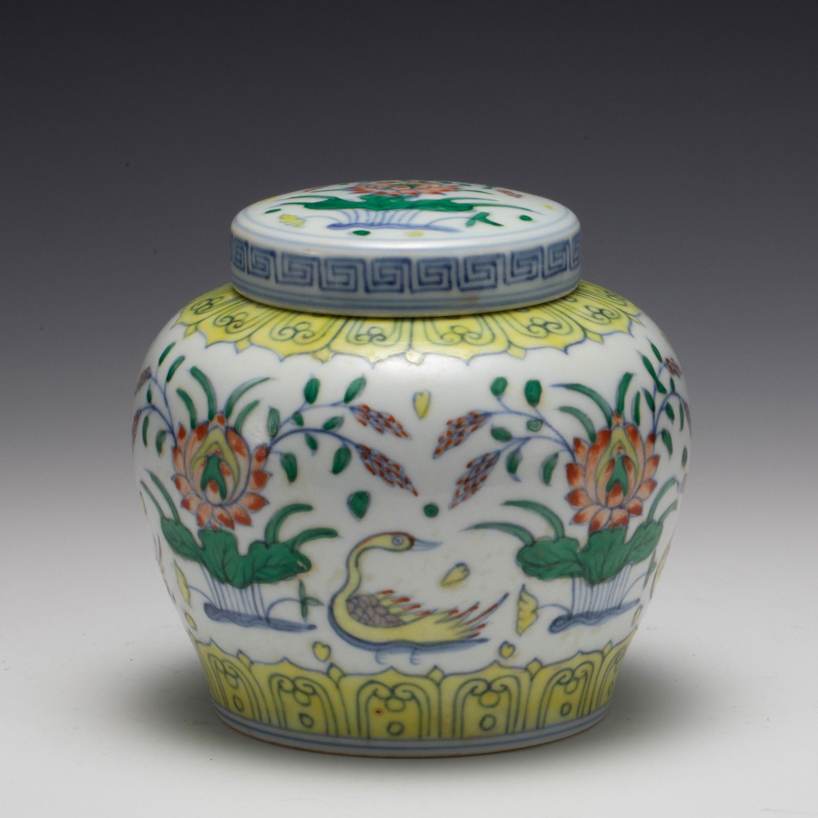 MING CHENGHUA DOUCAI LIDDED JAR (1 of 8)