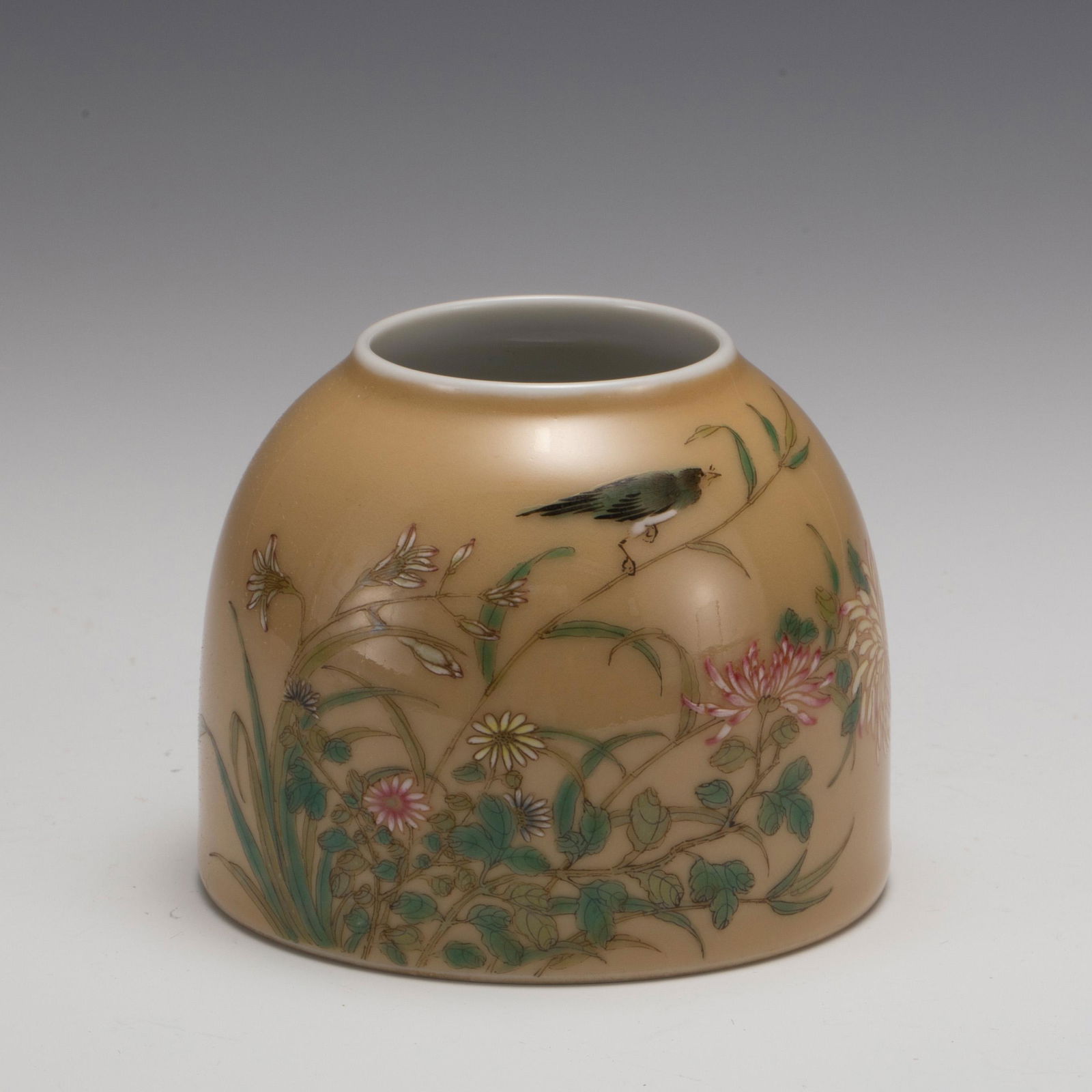 QING YONGZHENG FAMILLE ROSE WATER POT (1 of 8)