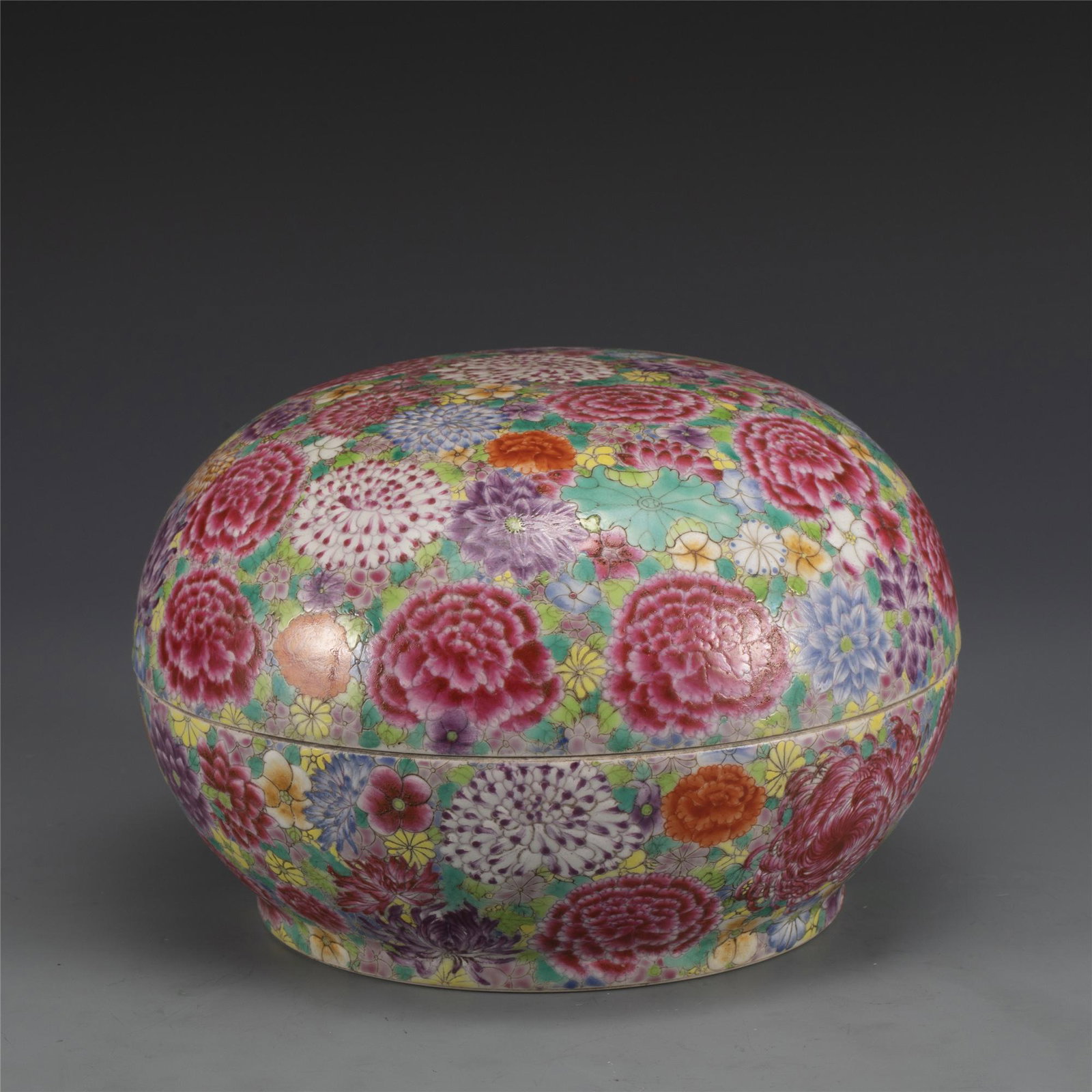 QING QIANLONG MILLE FLEUR LIDDED BOX (1 of 9)