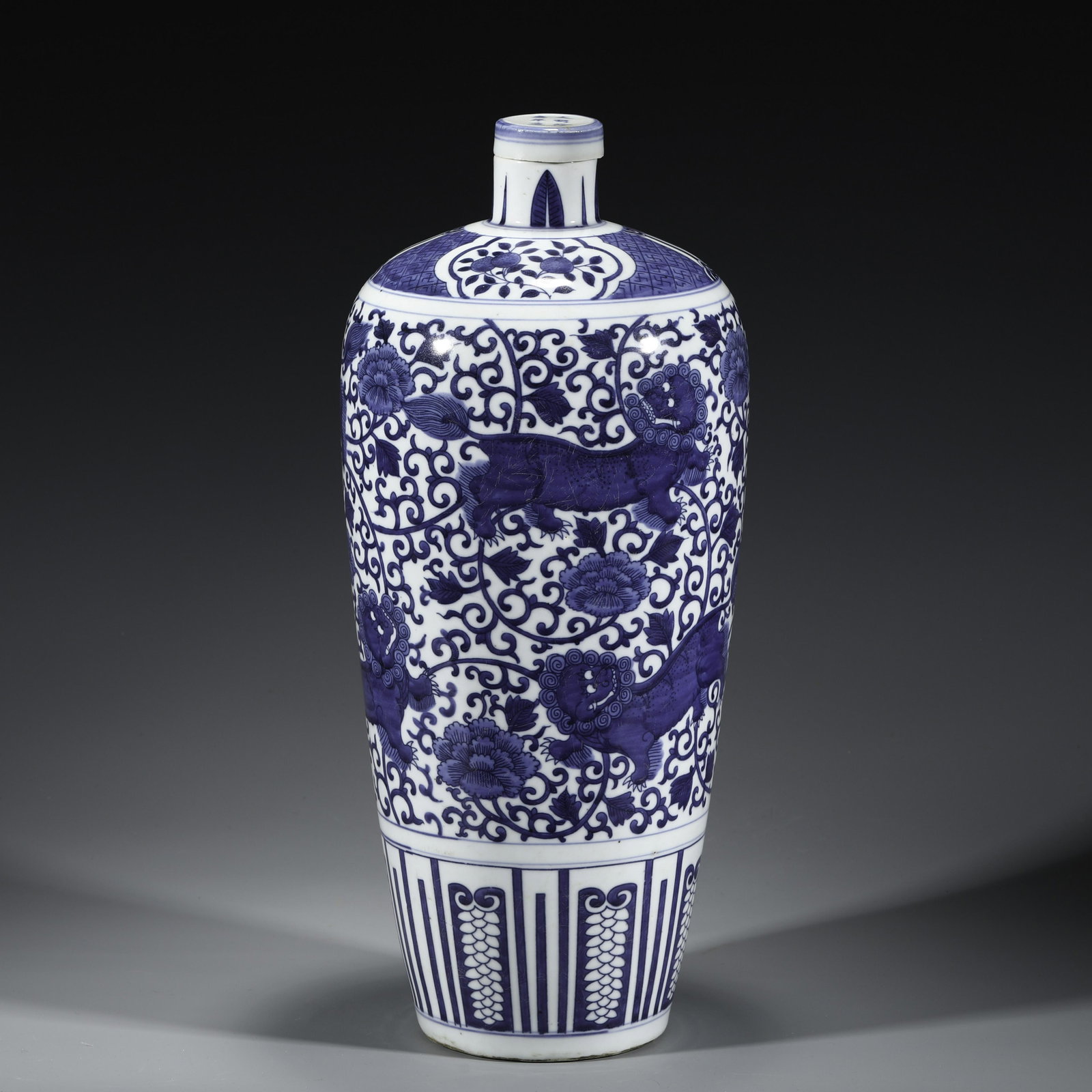 MING LONGQING BLUE & WHITE TALL MEIPING JAR: Dimensions: Width: 16.5cm, Height: 40cm Chinese Ming Dynasty LongQing Blue and White Porcelain Meiping Vase. The porcelain potted into a traditional Meiping form vase, large, thick and tall potted, wi