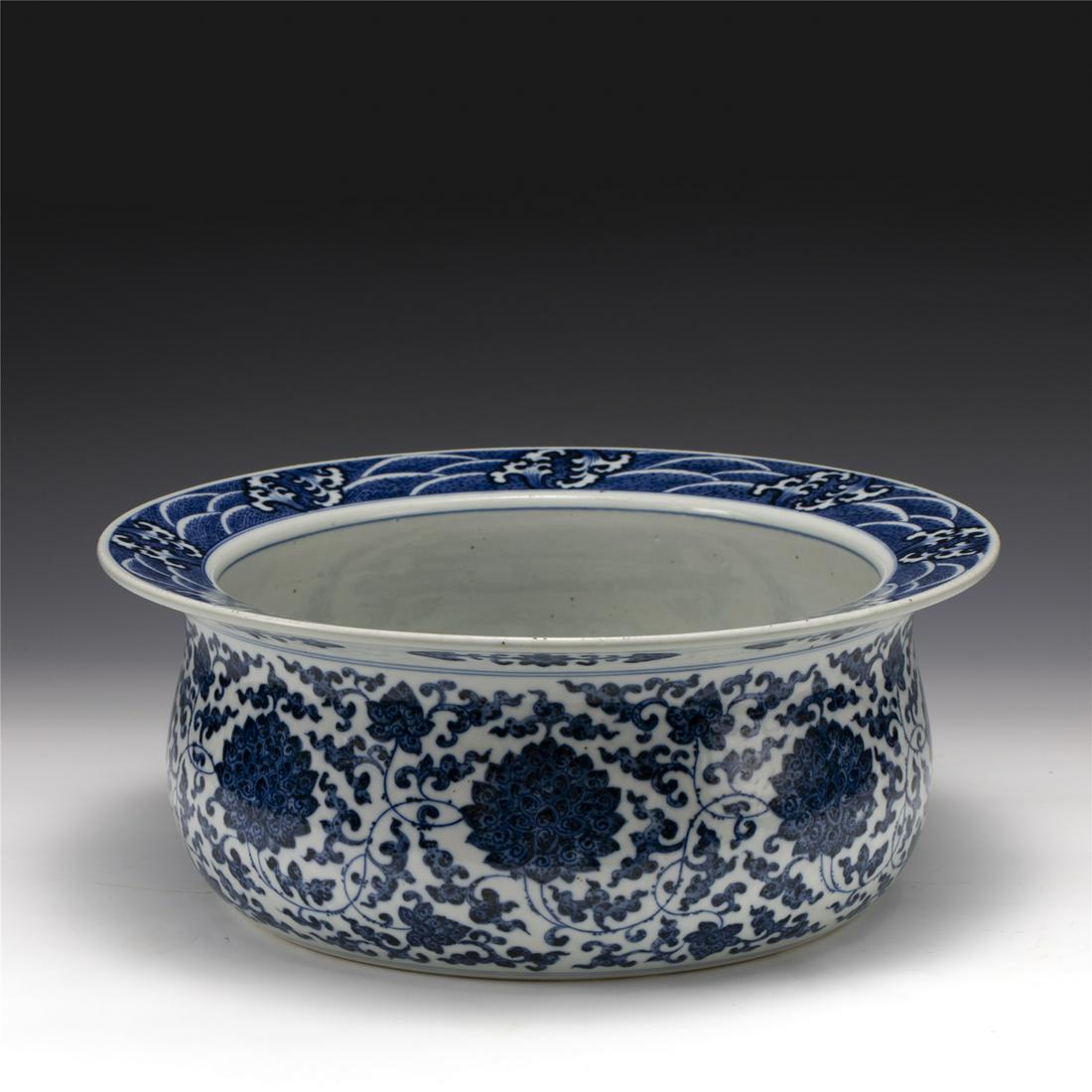 QING YONGZHENG BLUE FLOWER POT (1 of 10)