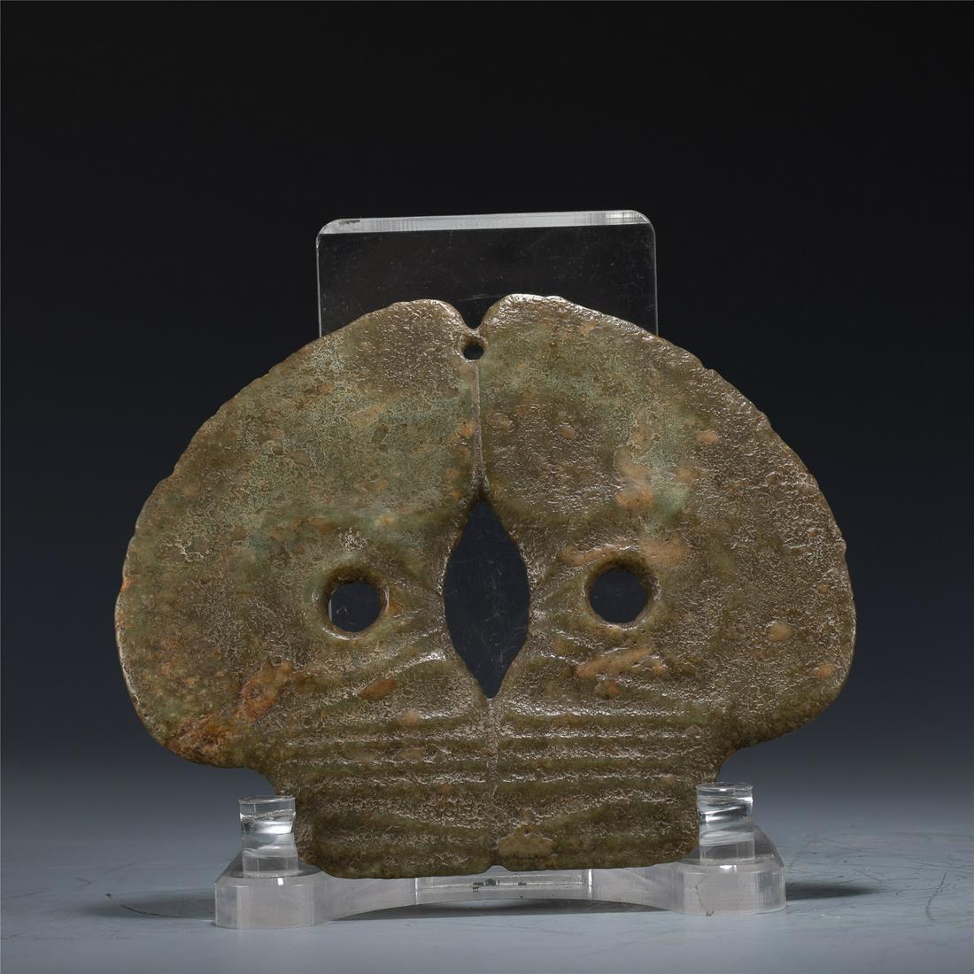 ANCIENT JADE AMULET (1 of 11)