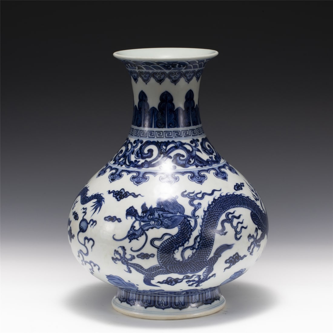 QING QIANLONG BLUE VASE (1 of 9)