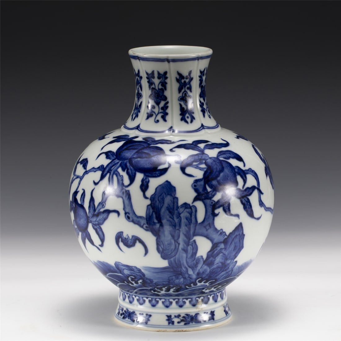 QING QIANLONG BLUE VASE (1 of 8)