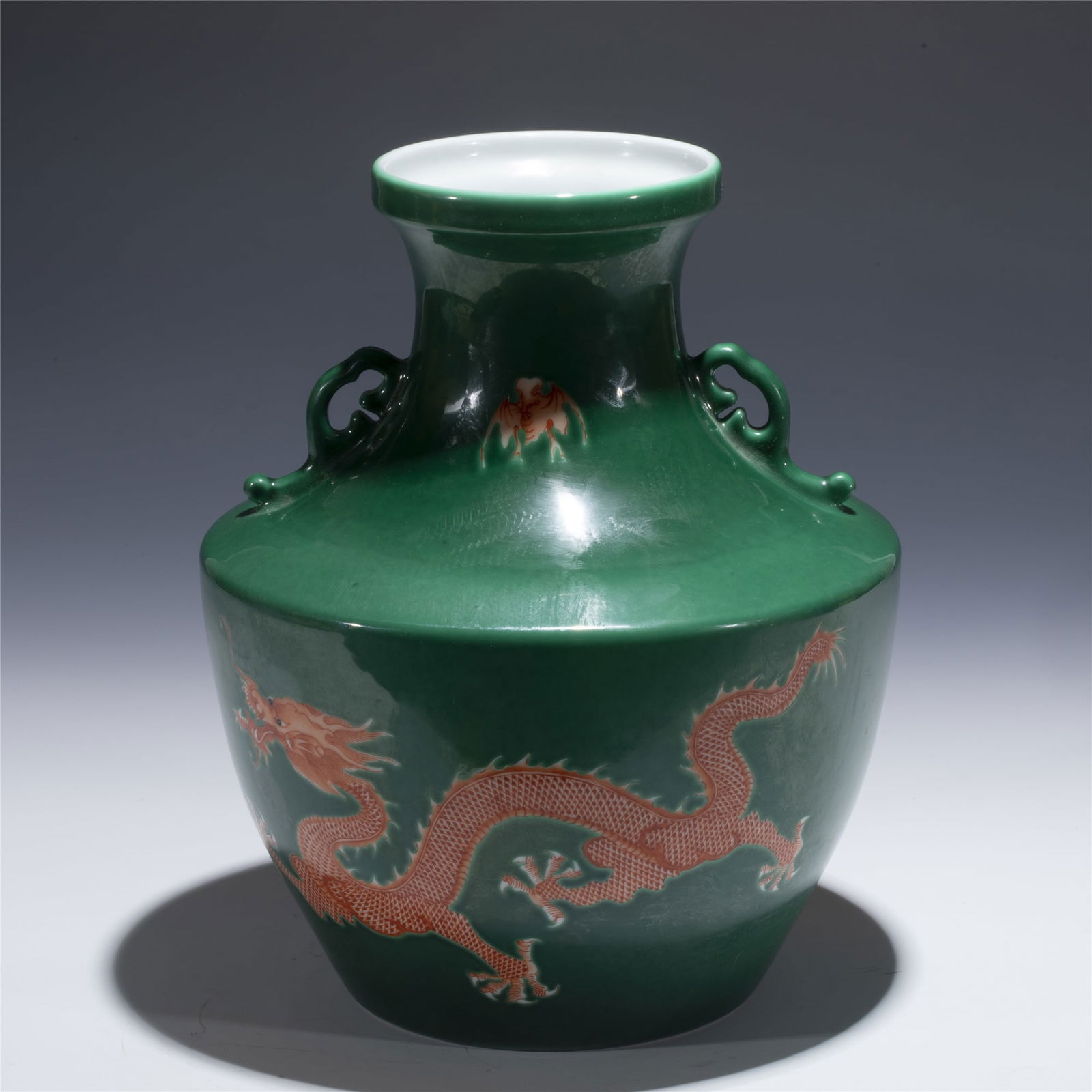 QING YONGZHENG ALUM RED & GREEN DOUBLE-EARED VASE (1 of 12)