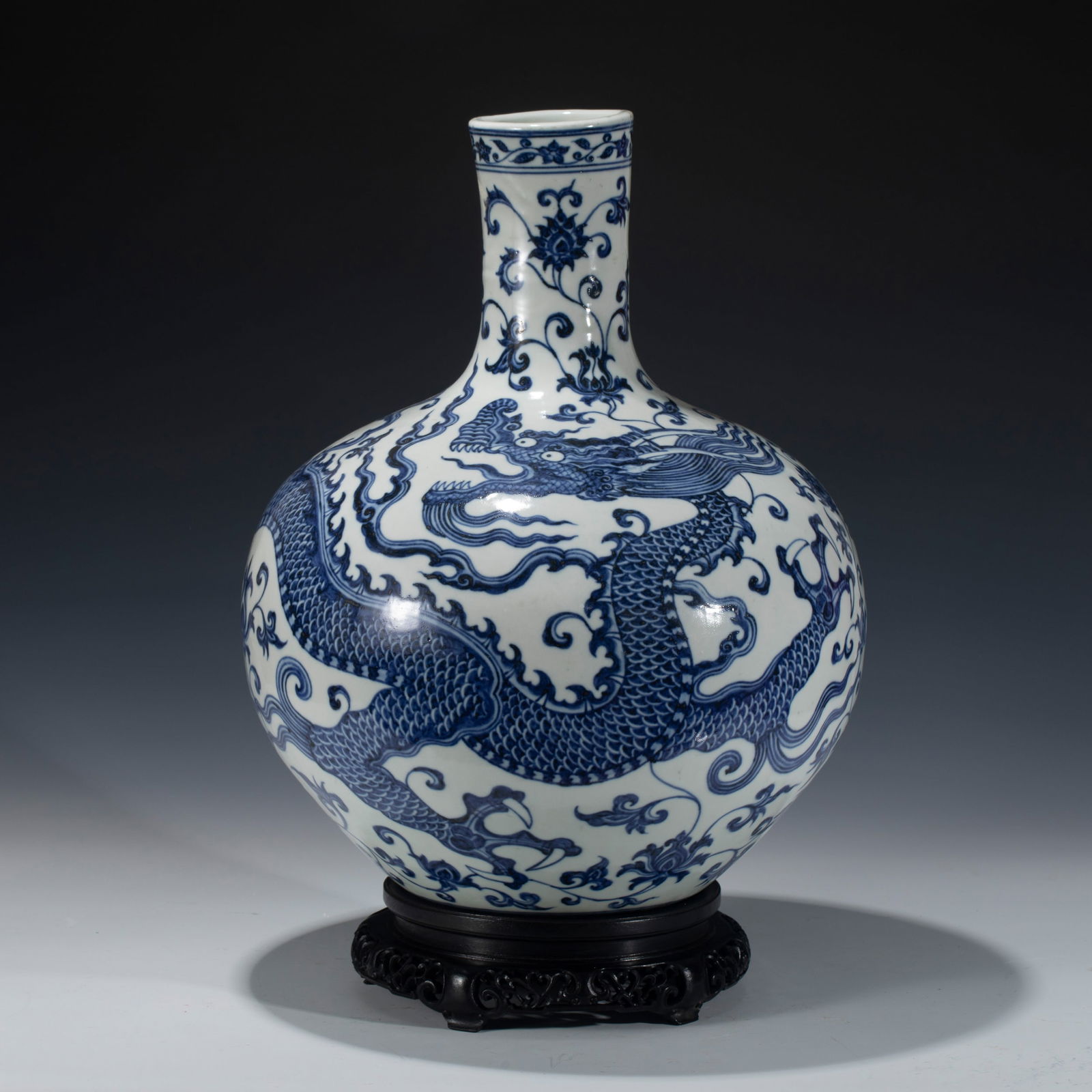 MING DYNASTY BLUE AND WHITE CELESTIAL VASE (1 of 8)