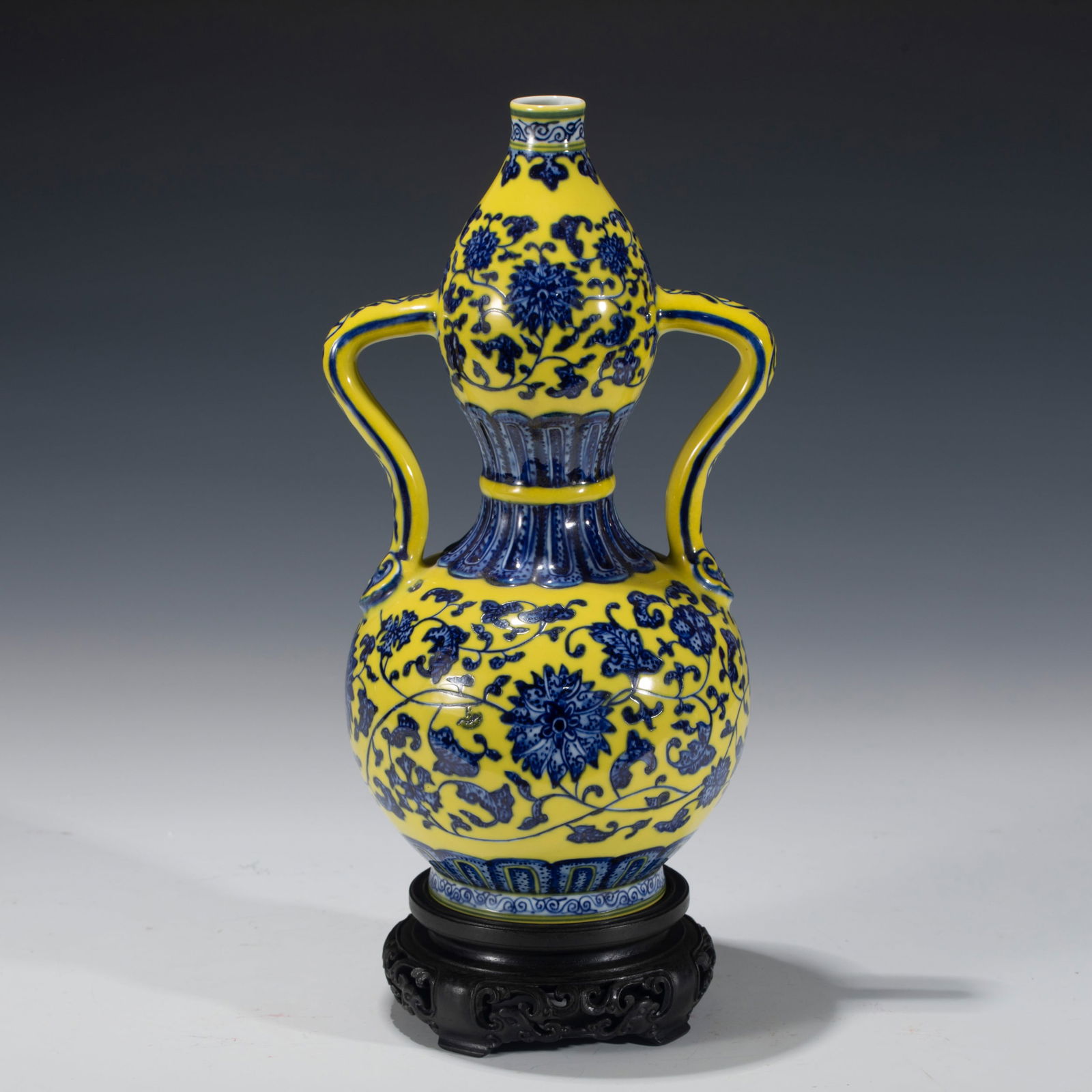 CHINESE QIANLONG BLUE AND YELLOW GOURD VASE (1 of 7)