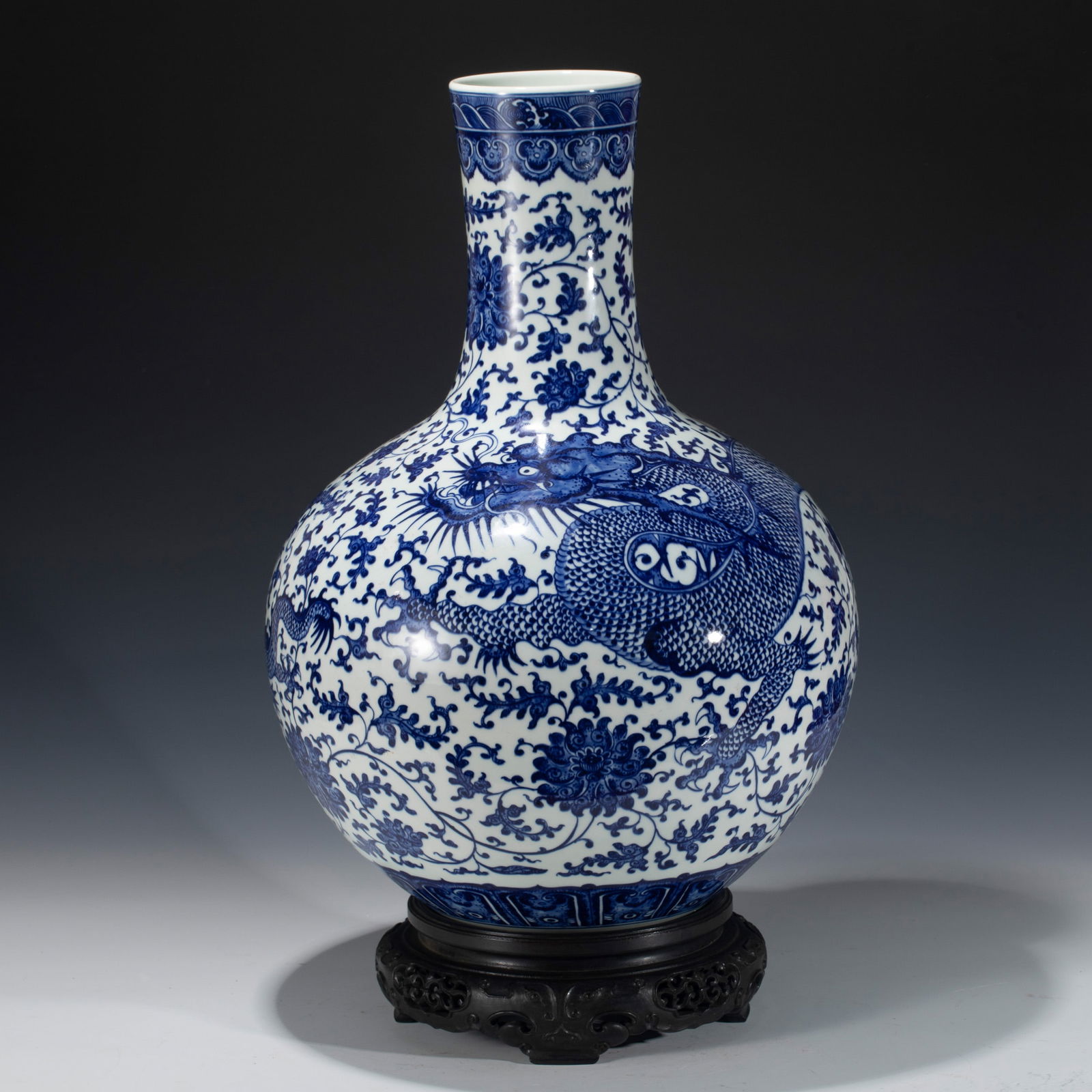 CHINESE YONGZHENG BLUE AND WHITE CELESTIAL SPHERE VASE (1 of 8)