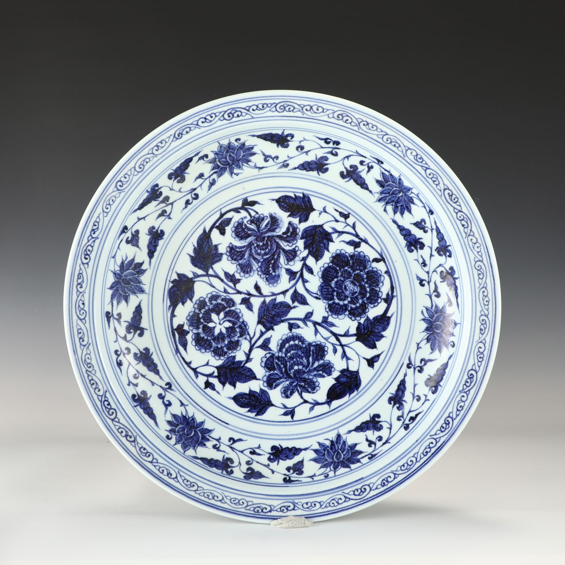 YUAN DYNASTY BLUE AND WHITE PLATE (1 of 10)