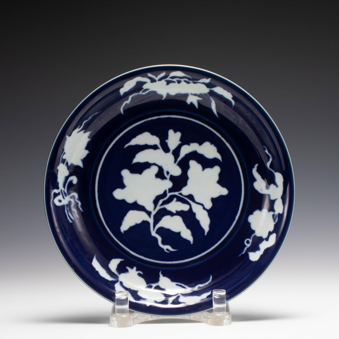 MING XUANDE REVERSED BLUE & WHITE FLOWER PLATE (1 of 7)