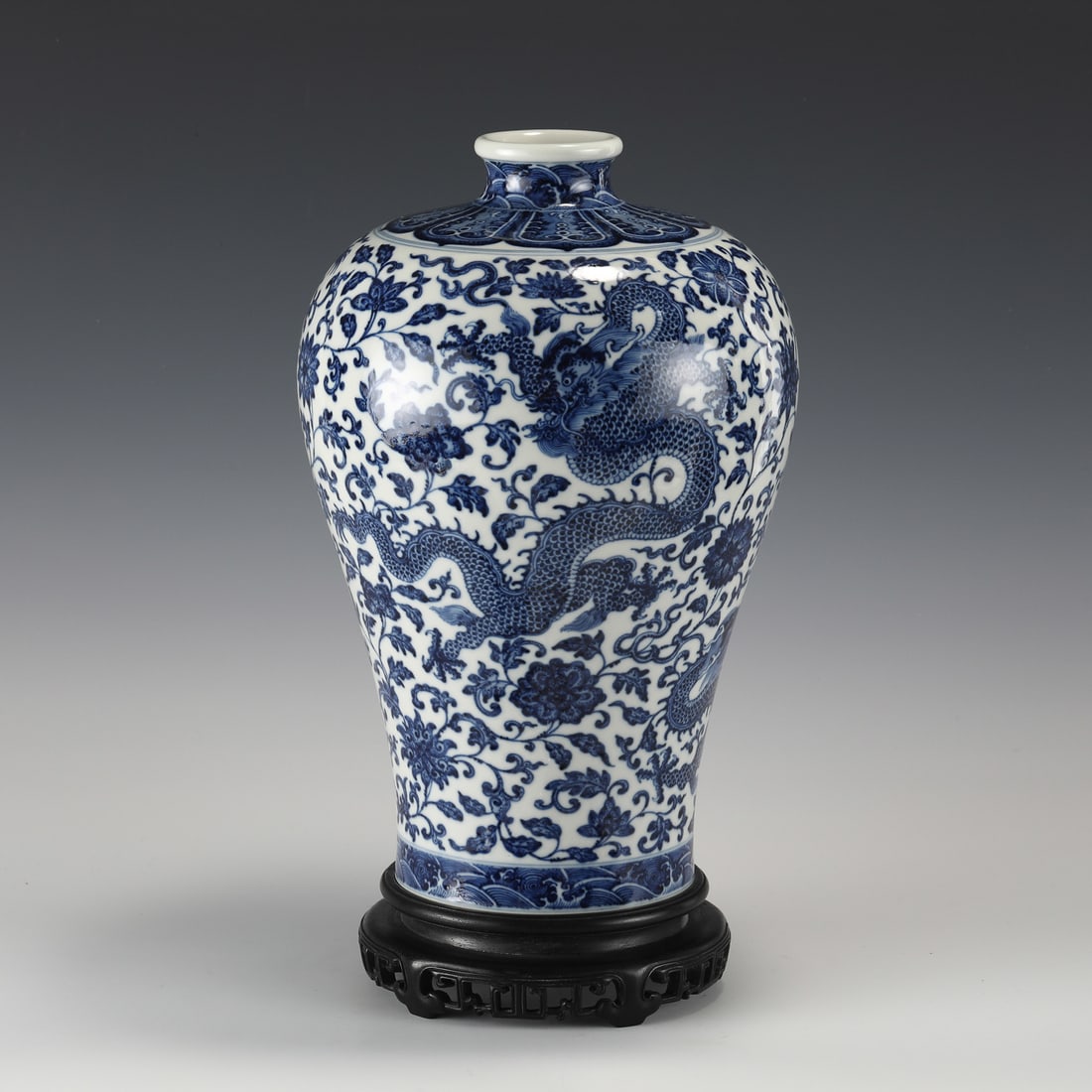 QING DYNASTY QIANLONG BLUE AND WHITE DRAGON PLUM VASE (1 of 9)
