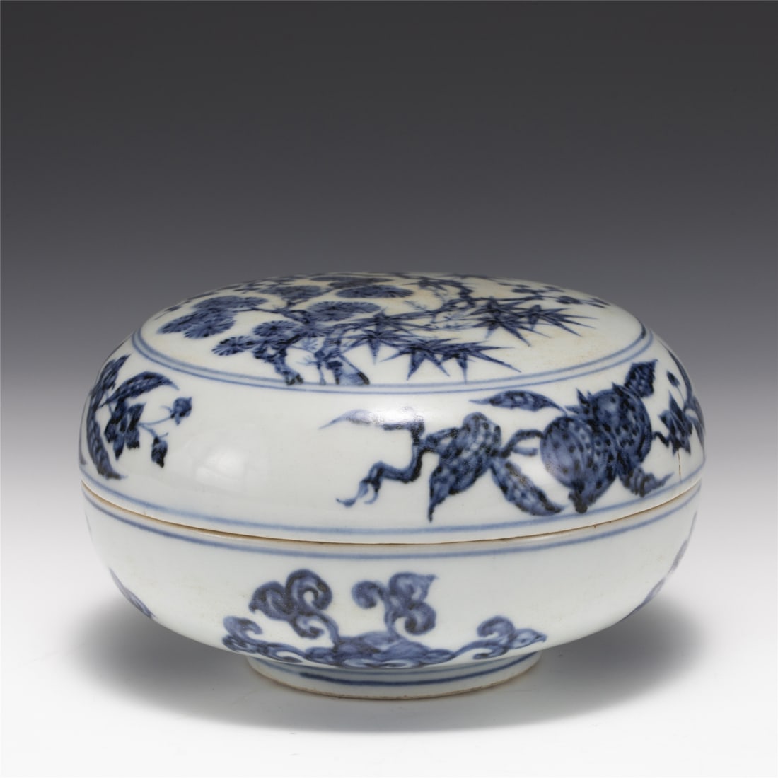 MING XUANDE BLUE & WHITE BOX (1 of 8)
