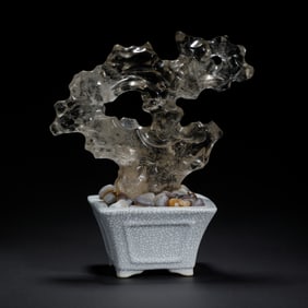 CHINESE CRYSTAL FLOWER VASE