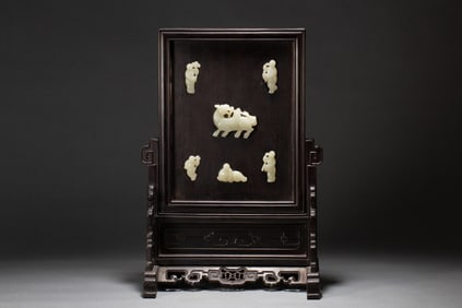 JADE INLAID ZITAN CARVED TABLE SCREEN