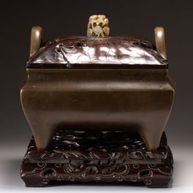 JADE FINIAL LIDDED FANGDING BRONZE CENSER